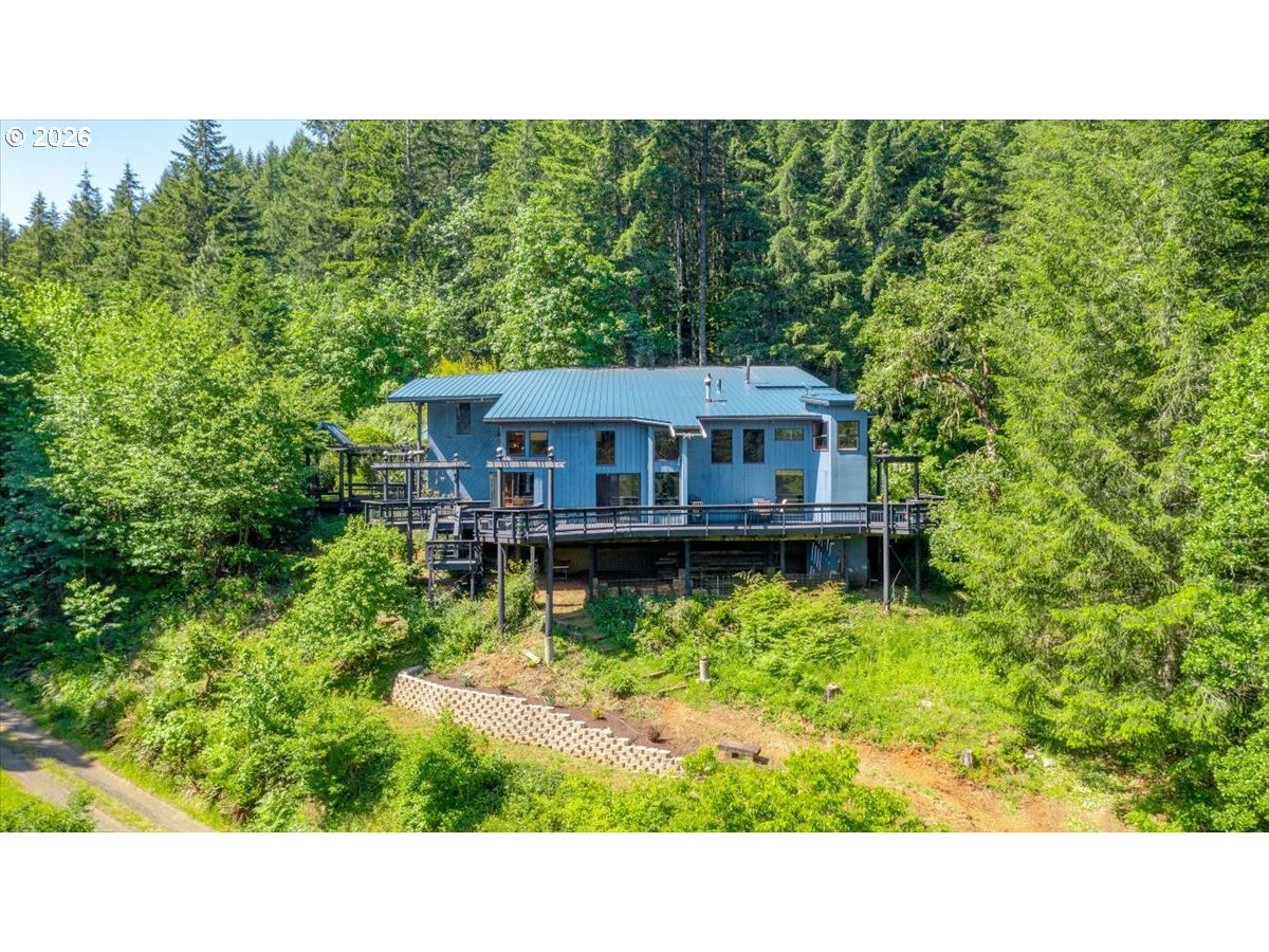 18520 ROCK CREEK RD, Sheridan, OR 97378