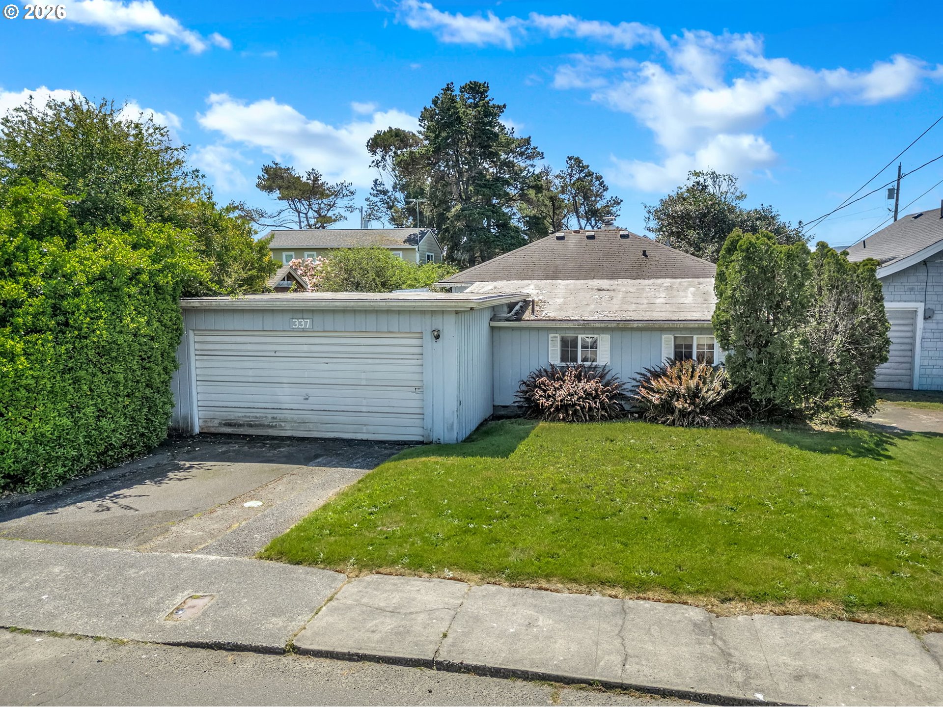 337 6TH AVE, Seaside, OR 97138