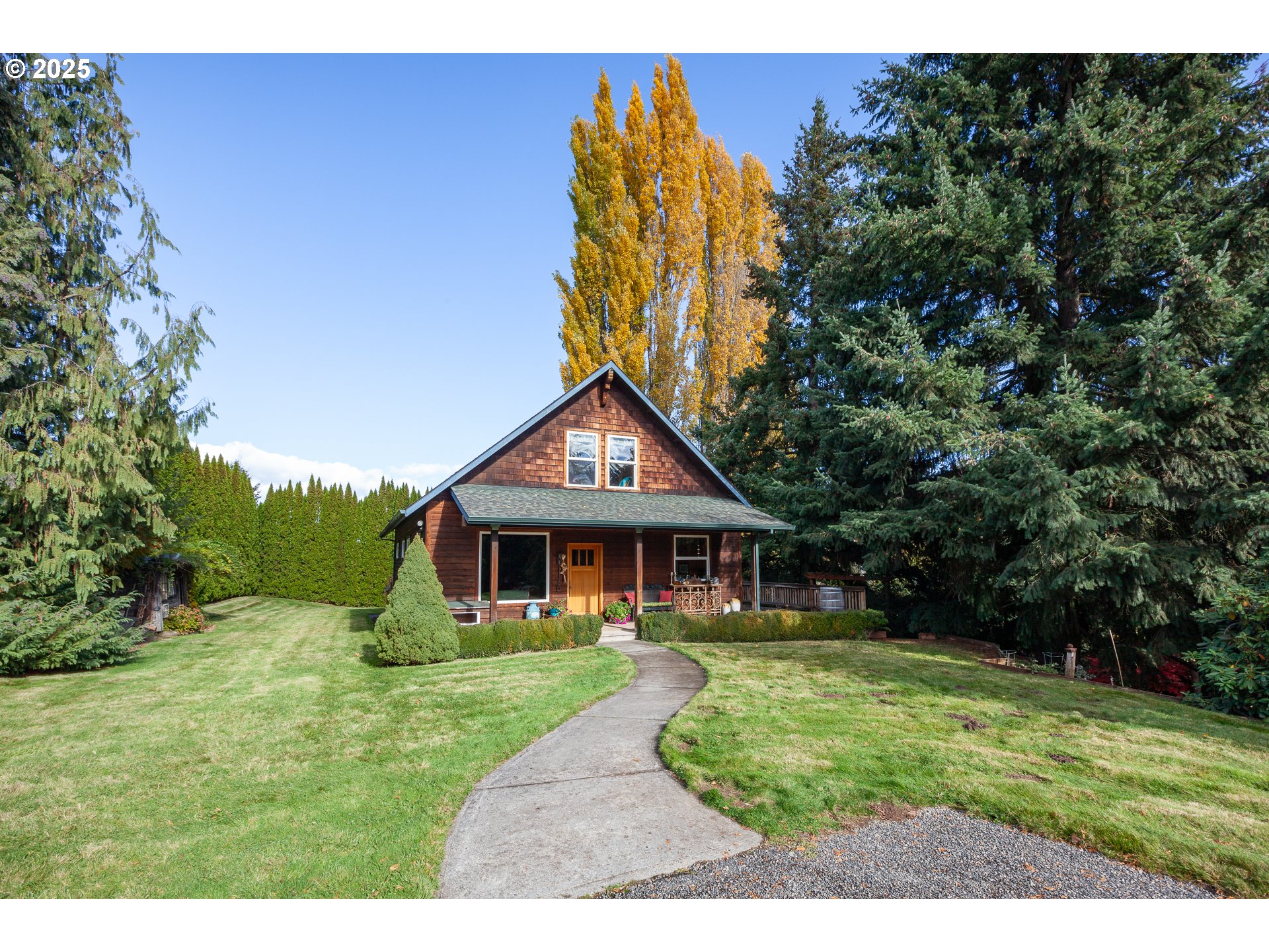 3056 Highway 35, HoodRiver, OR 97031