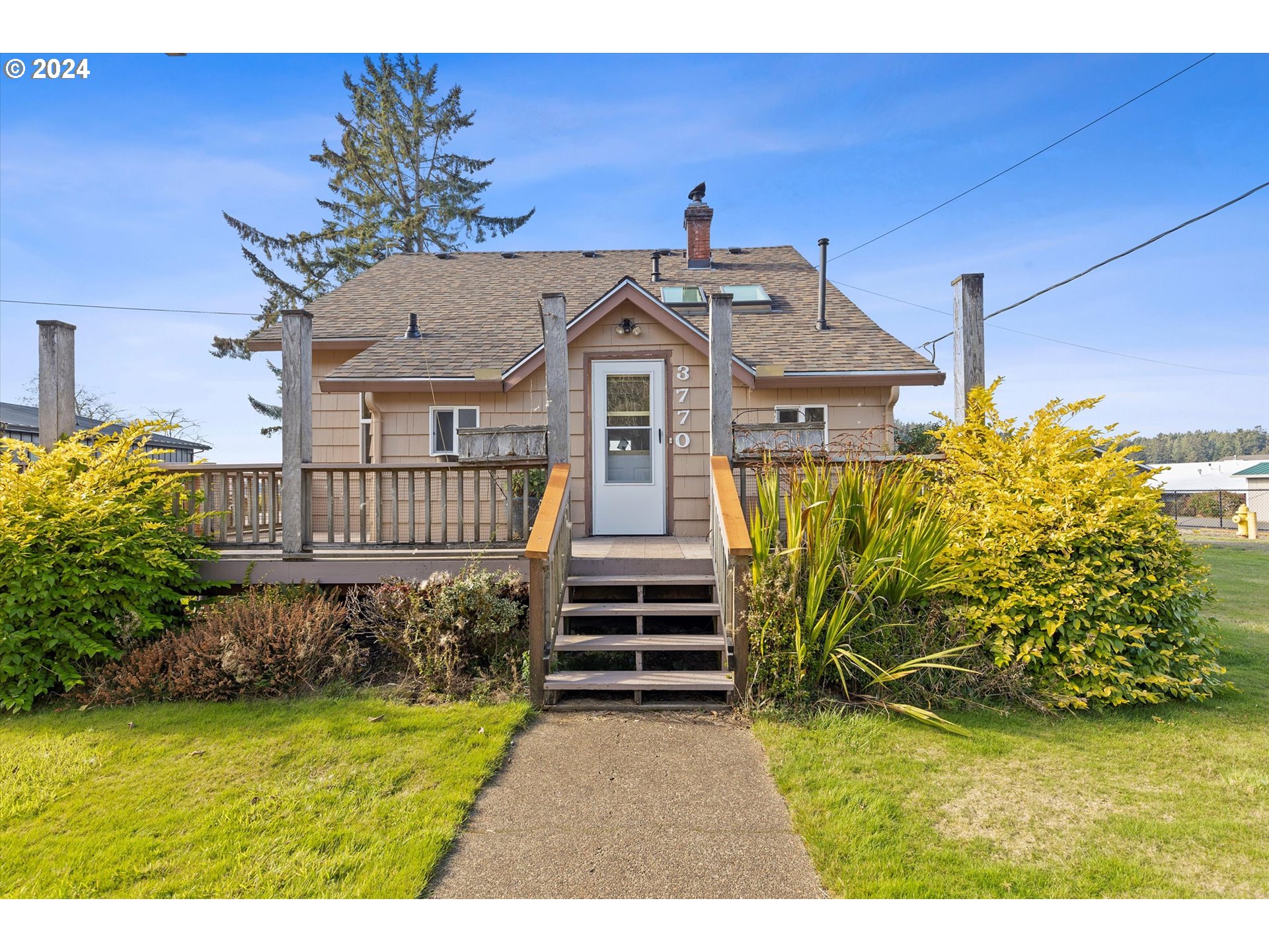 3770 12TH ST, Otis, OR 97368