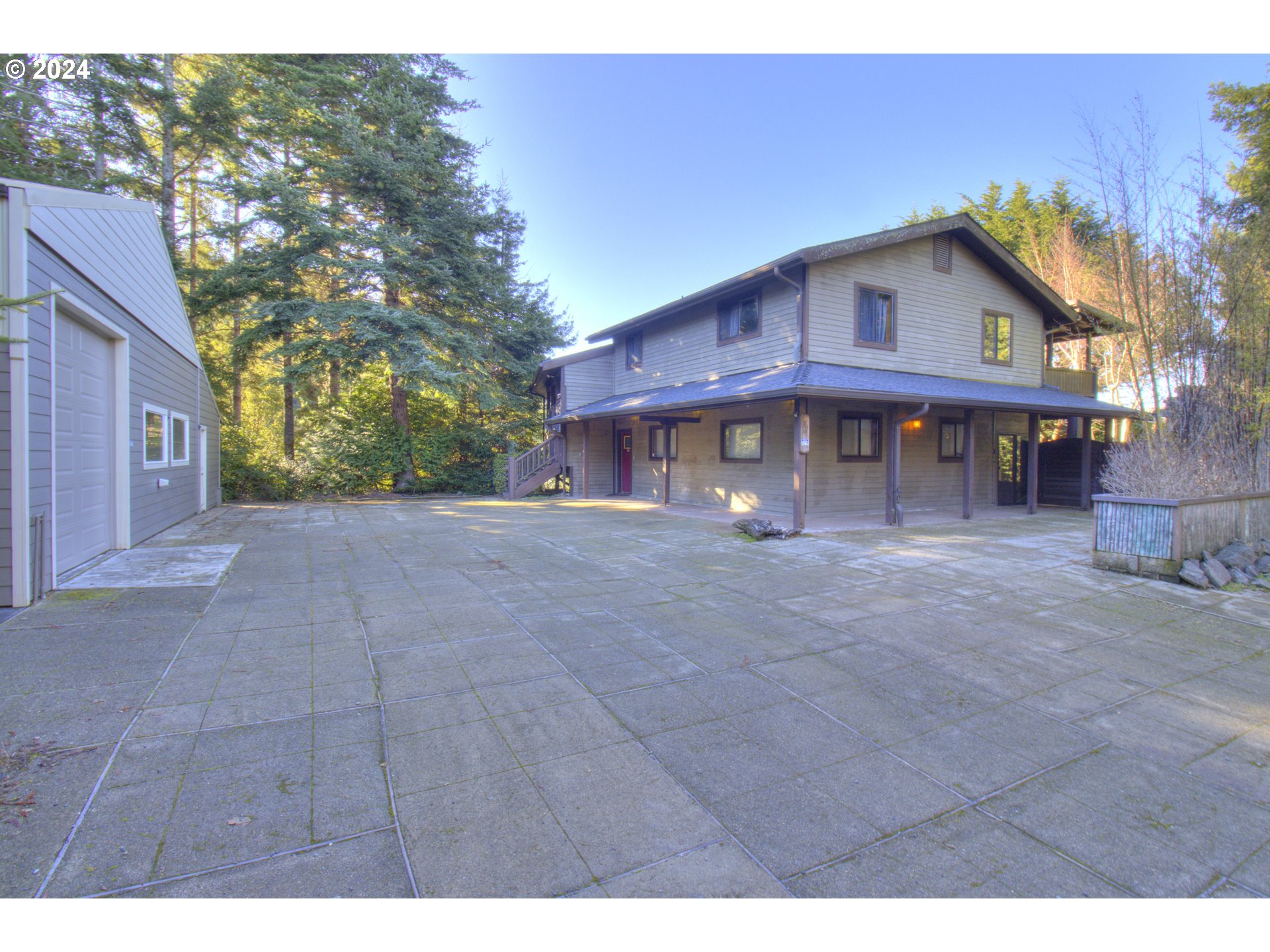 4 VISTA DR, PortOrford, OR 97465