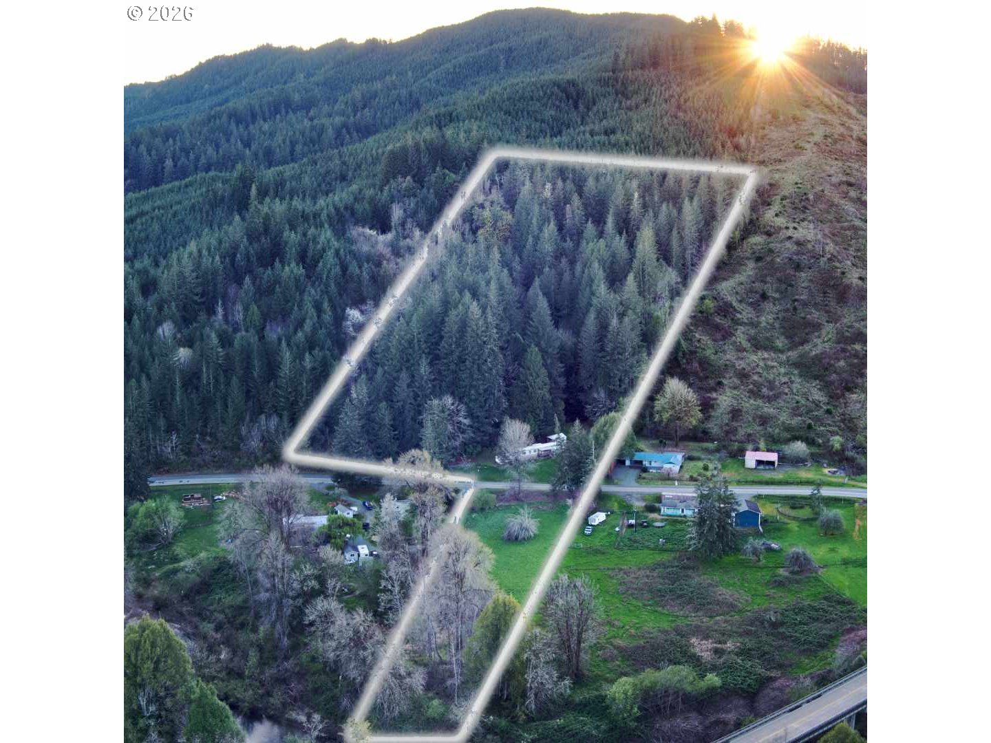 51298 MYRTLE CREEK RD, MyrtlePoint, OR 97458