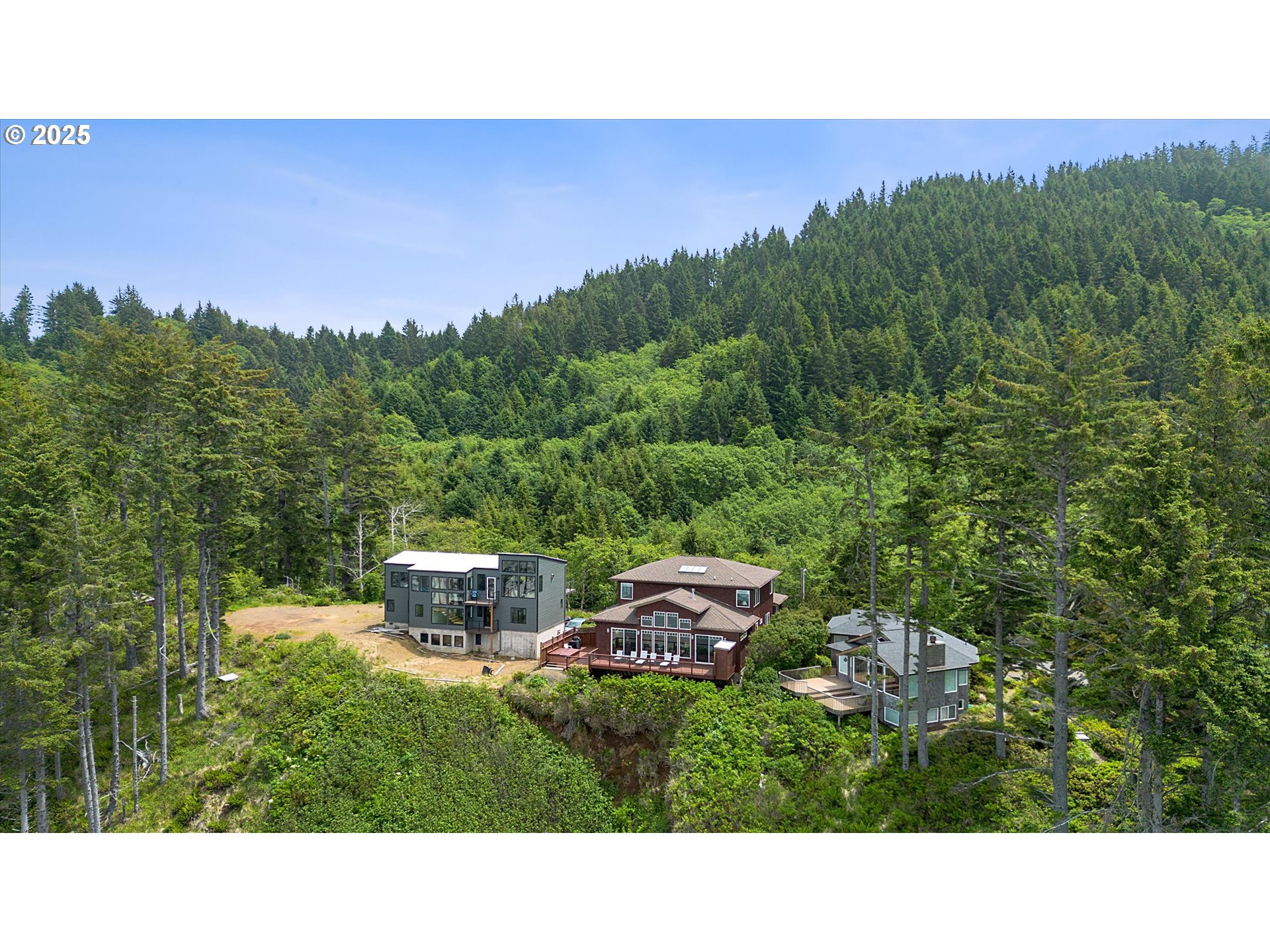 50040 BEACH RD, Neskowin, OR 97149