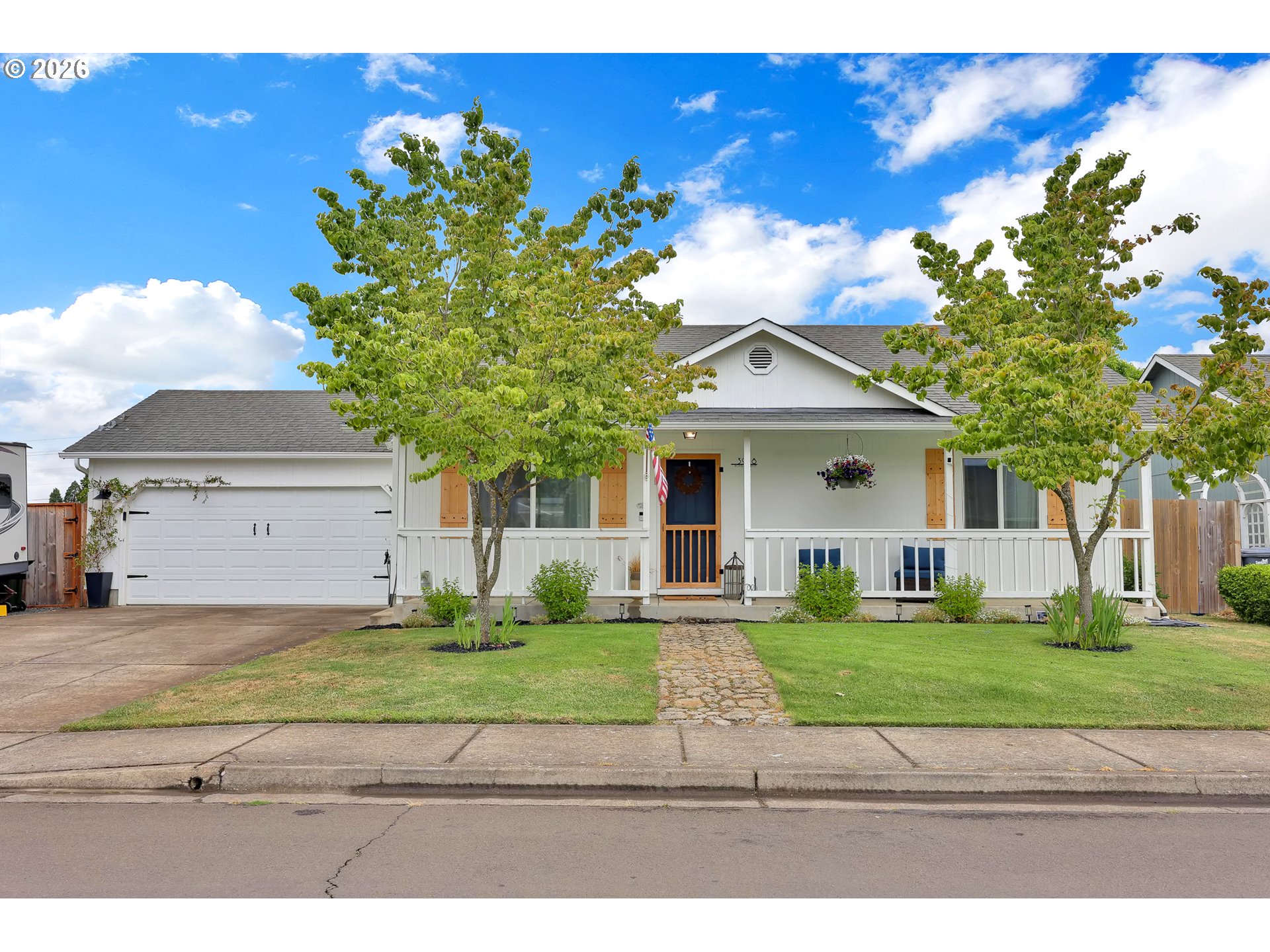 3938 DOUGLAS DR, Springfield, OR 97478