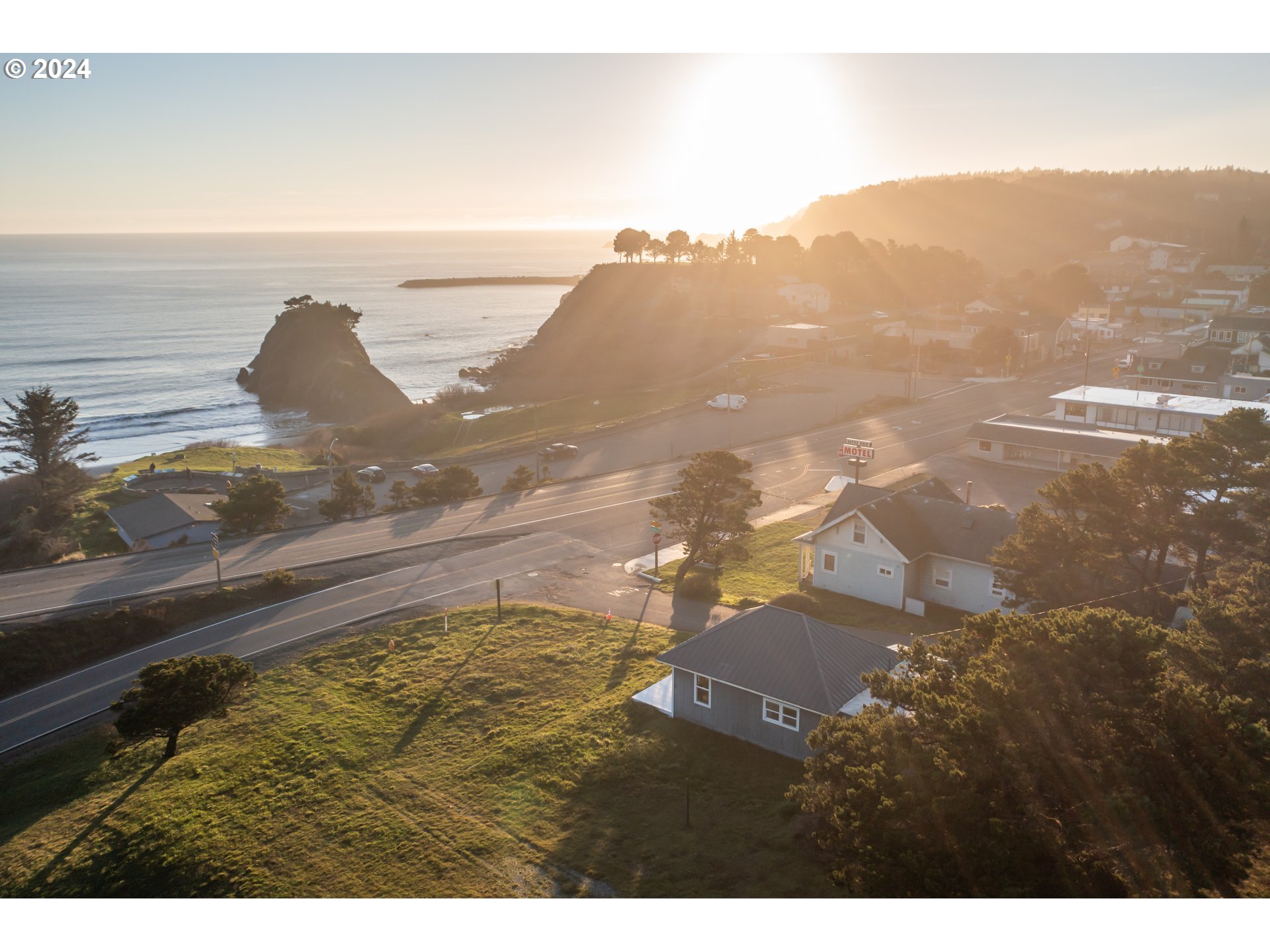610 DEADY ST, PortOrford, OR 97465