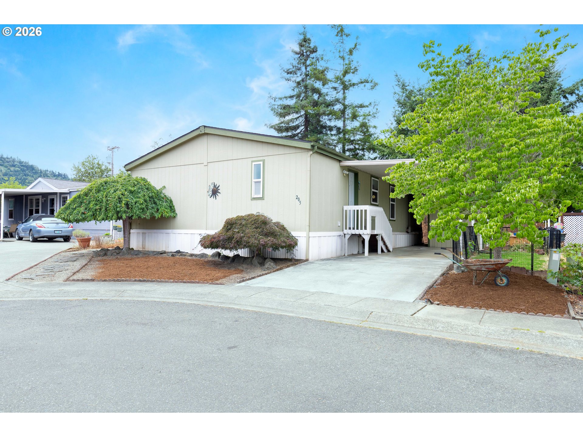 205 TWIN OAKS LOOP, Winston, OR 97496