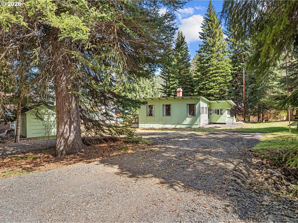 60425 RESERVE RD, WallowaLake, OR 97846