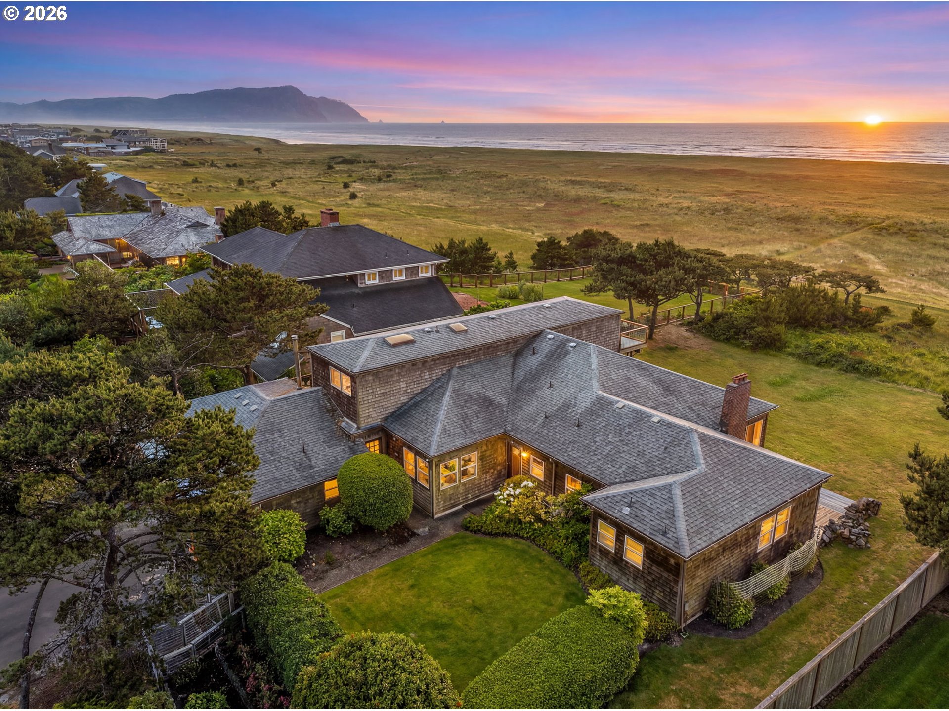 1768 OCEAN AVE, Gearhart, OR 97138