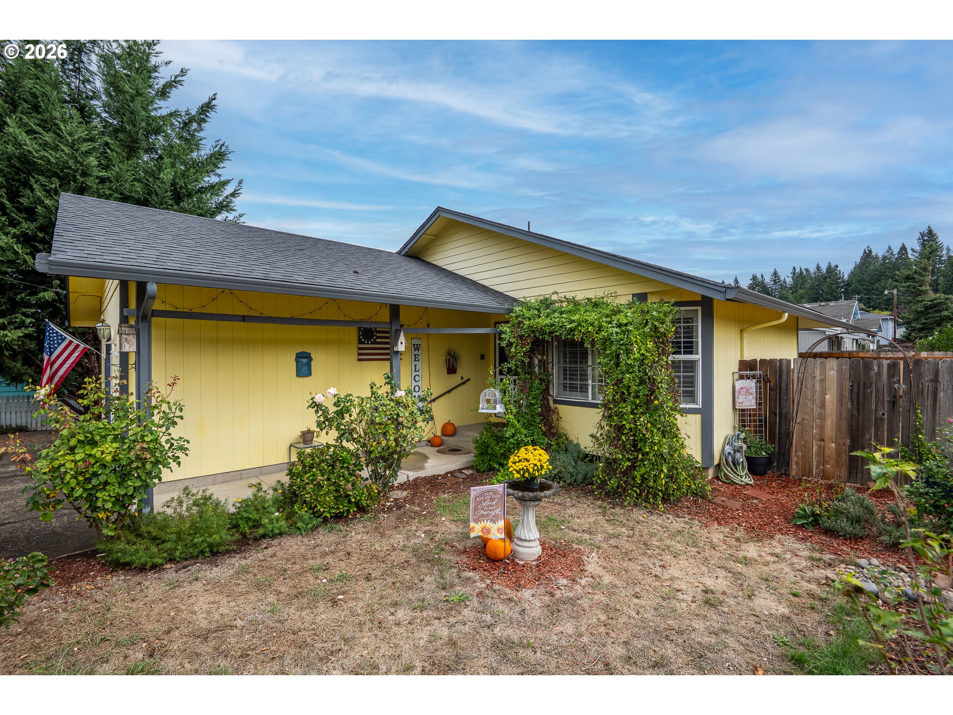 90 17TH ST, CottageGrove, OR 97424