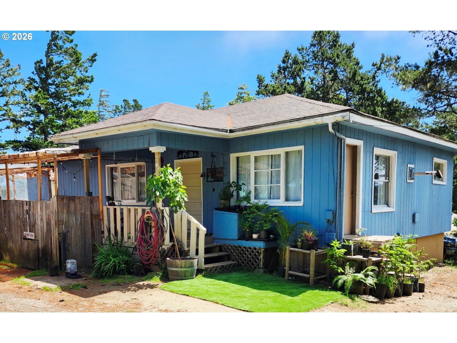 1589 SEAGATE AVE, CoosBay, OR 97420