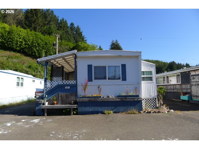 174 RIGGS HILL LN, WinchesterBay, OR 97467