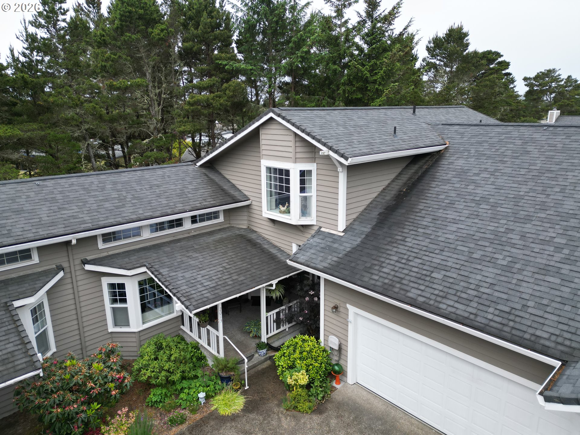 2013 ROYAL SAINT GEORGE DR, Florence, OR 97439