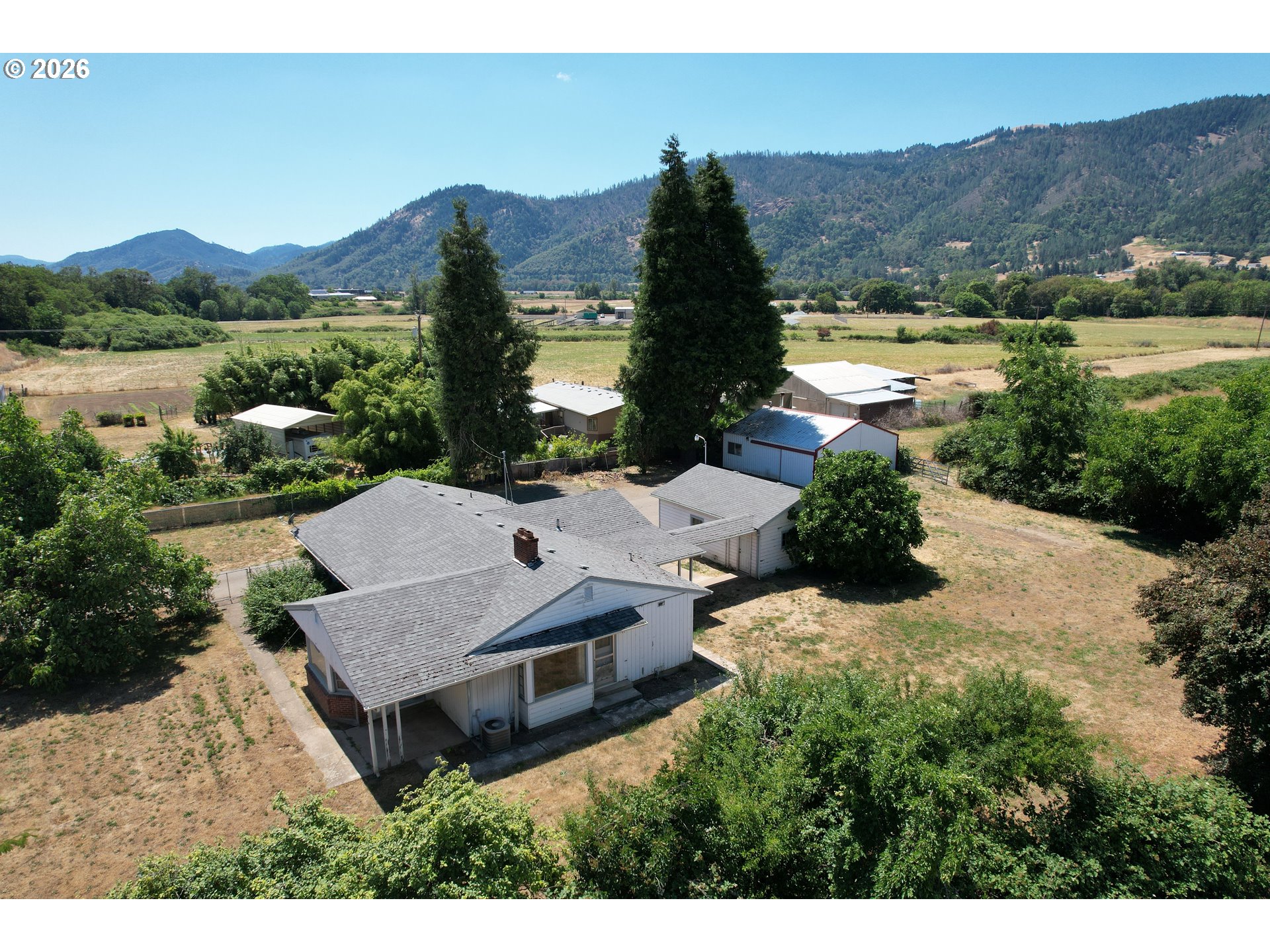 309 OLD PACIFIC HWY, MyrtleCreek, OR 97457