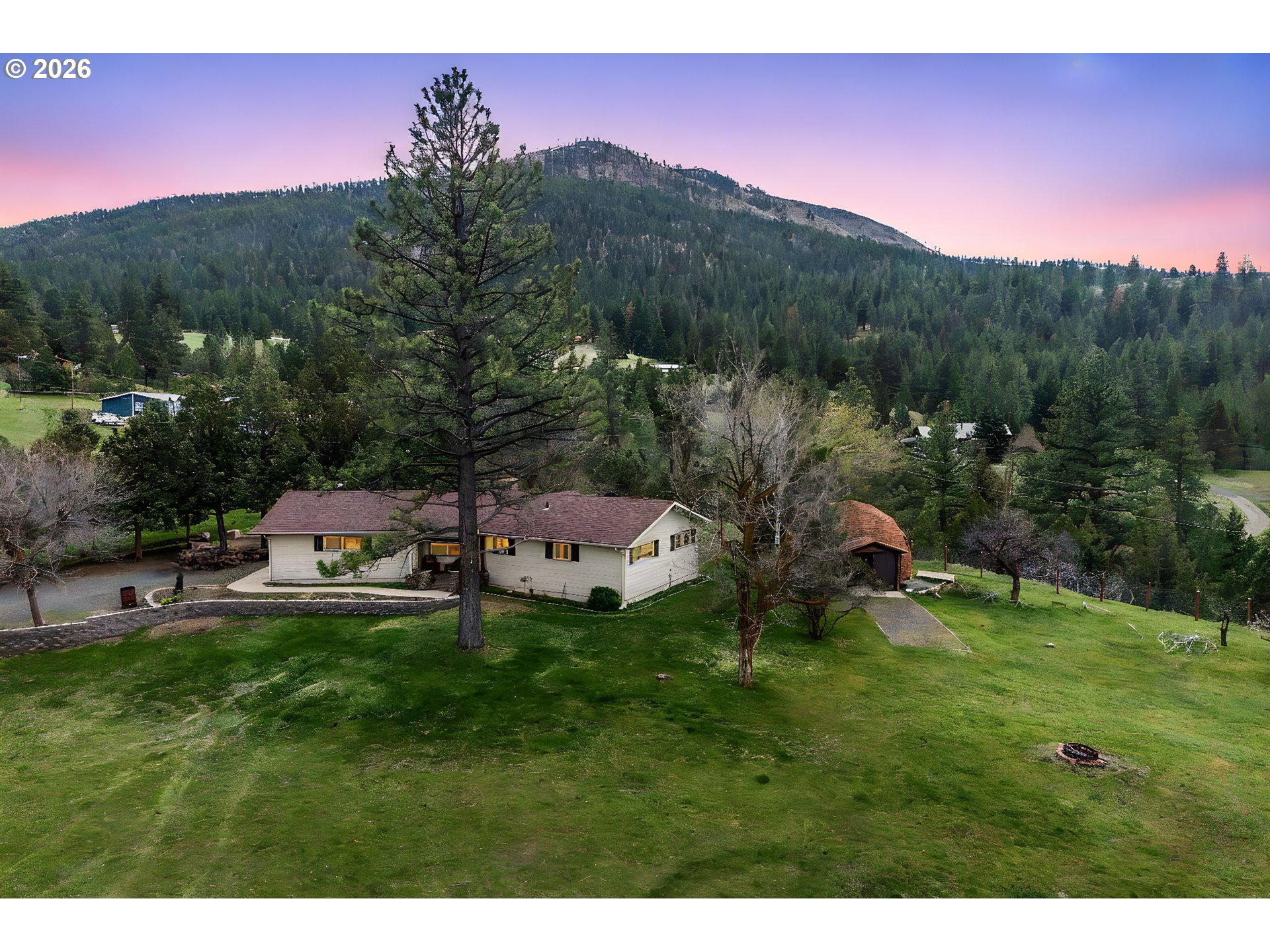 312 EDGEWOOD DR, CanyonCity, OR 97820