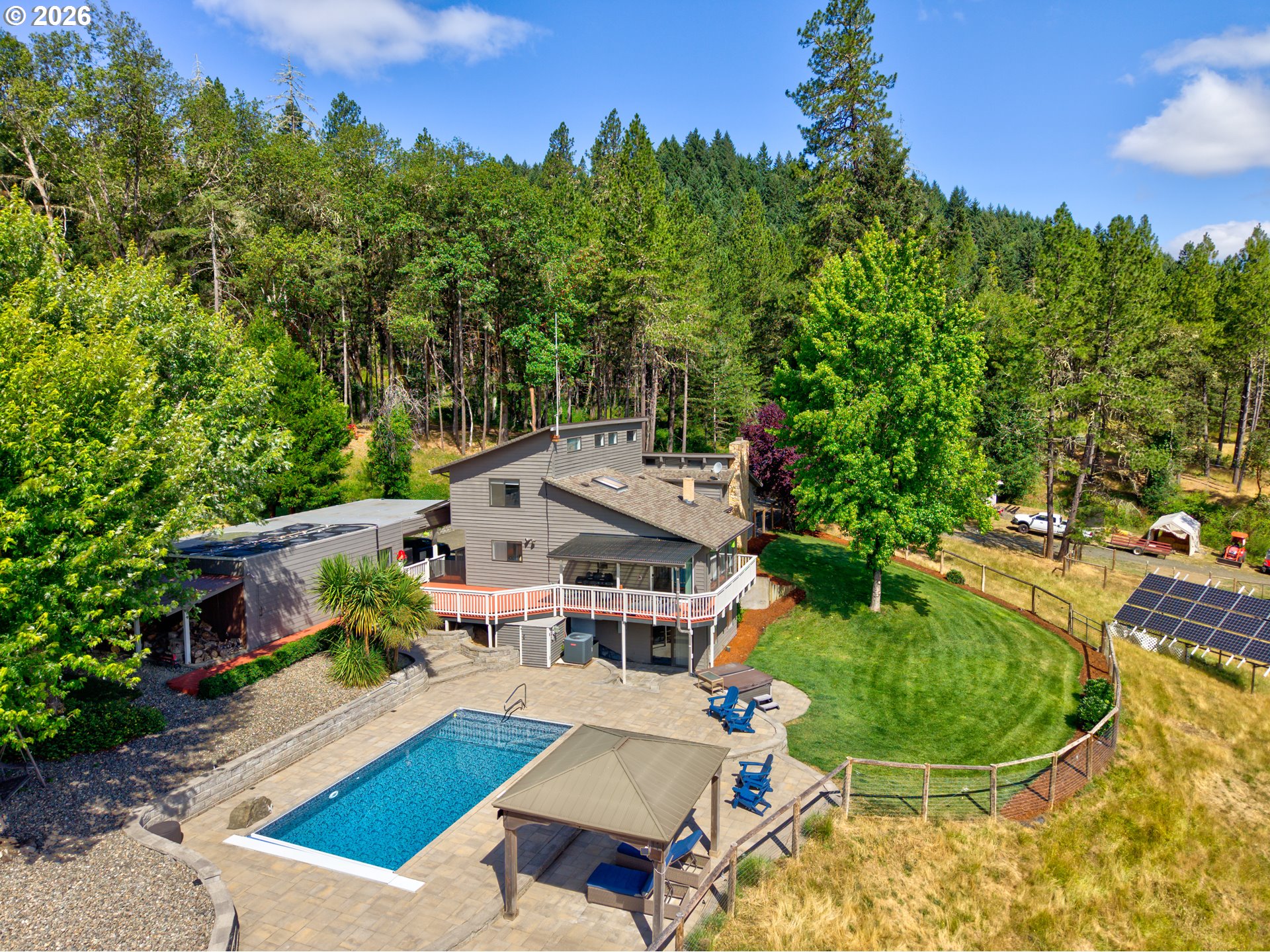 311 CLOVER LEAF ST, Roseburg, OR 97471