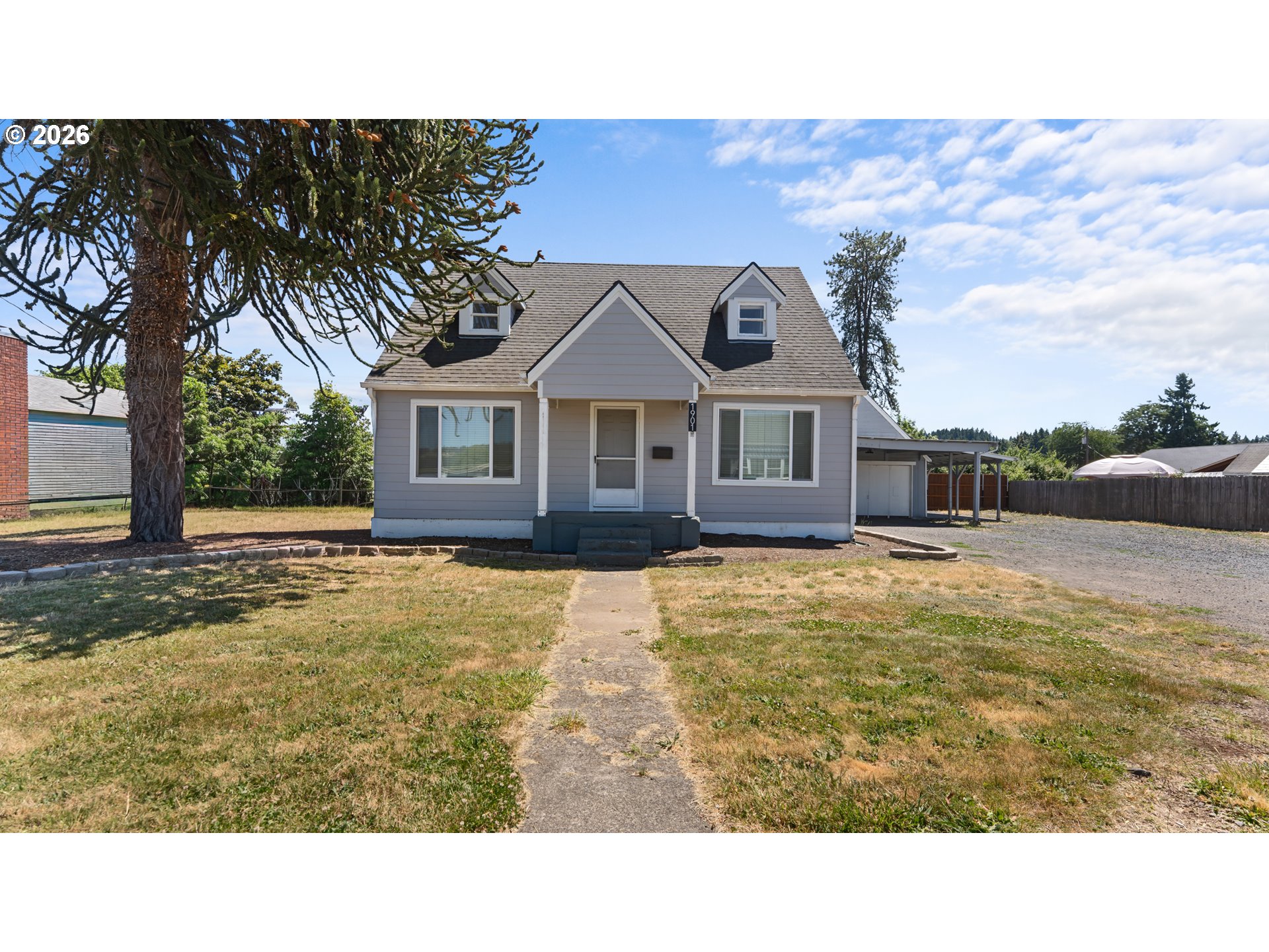 1901 LONG ST, SweetHome, OR 97386