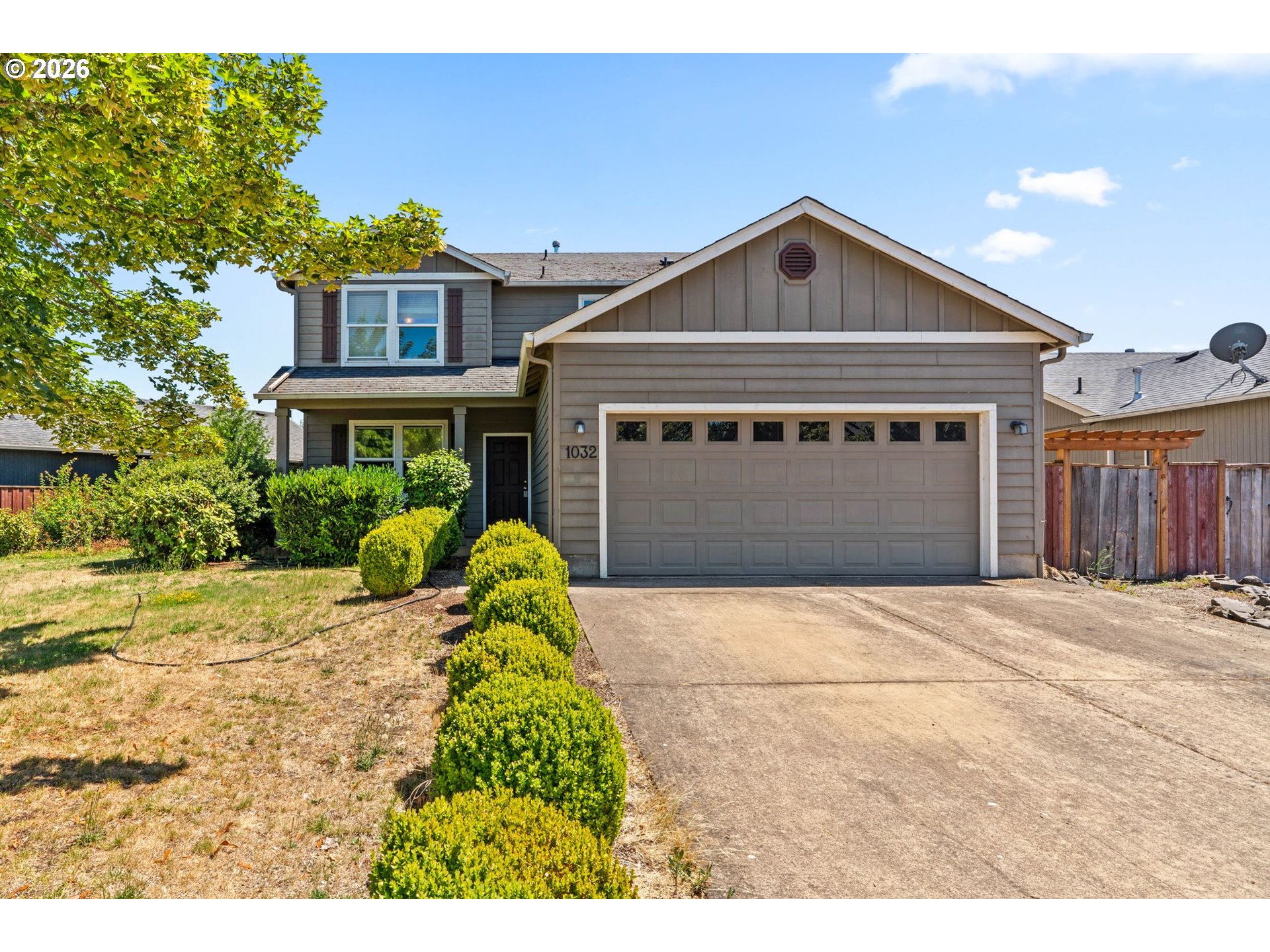 1032 1ST ST, CottageGrove, OR 97424