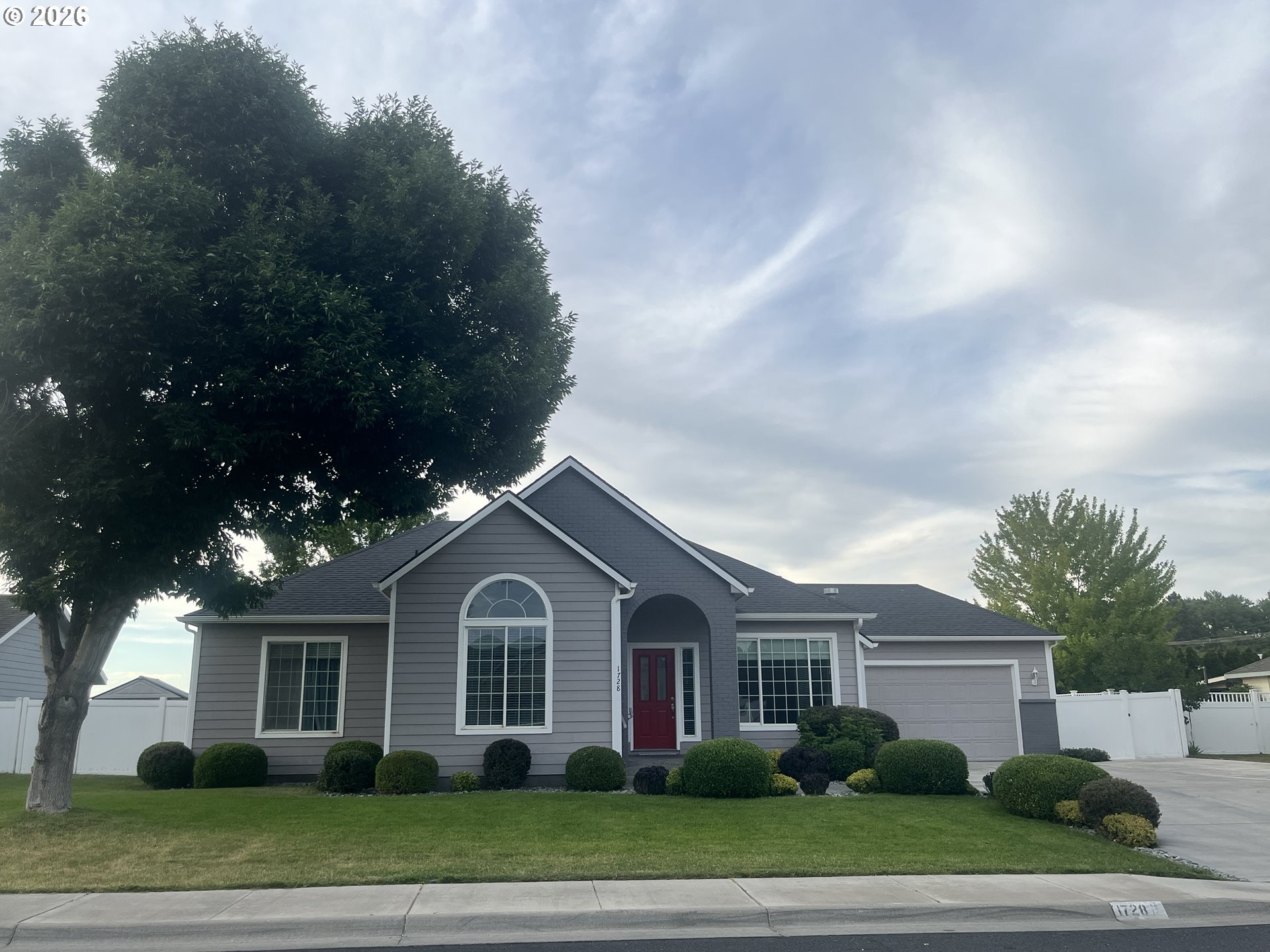 1728 ALLELUIA AVE, Hermiston, OR 97838