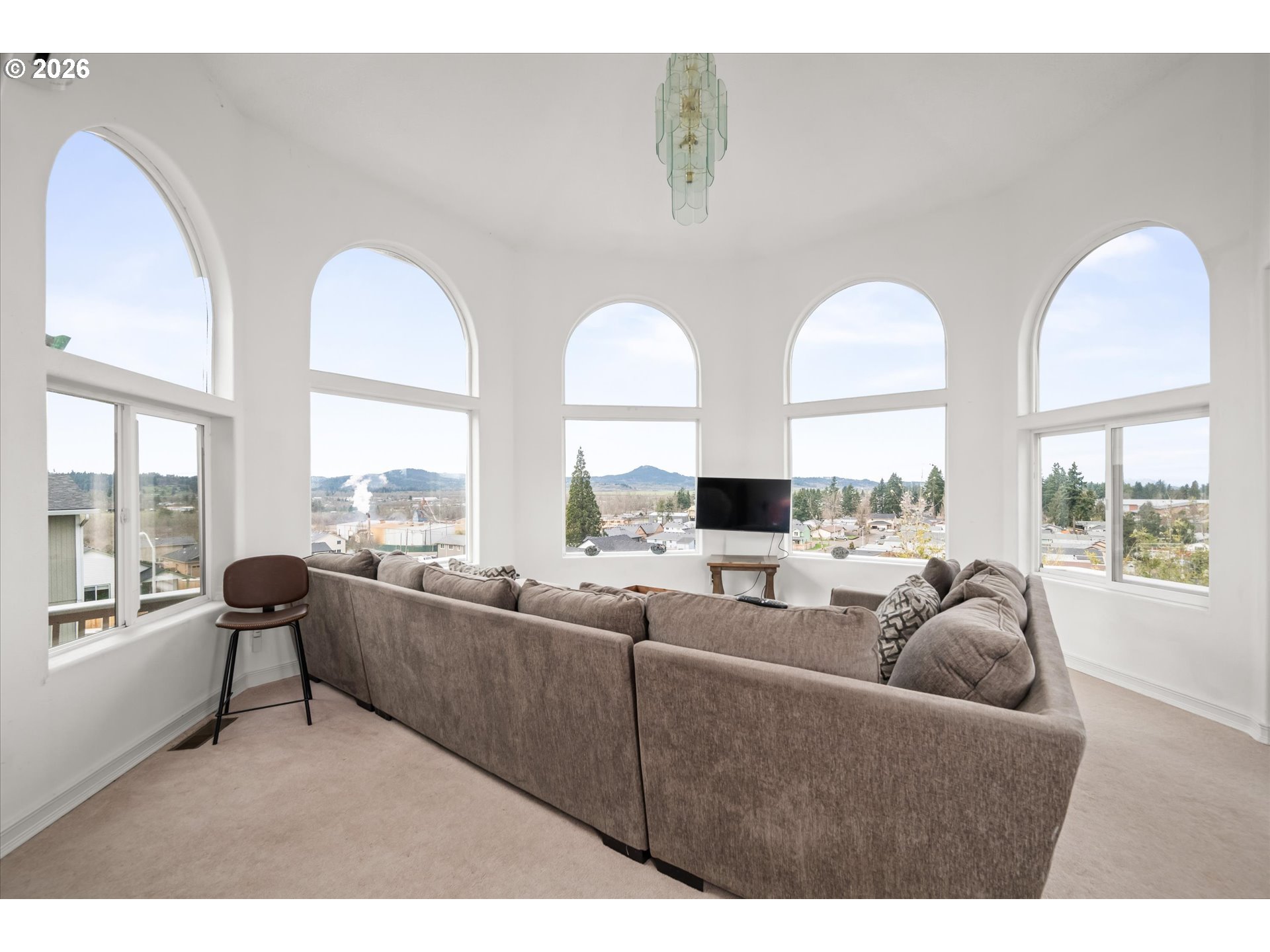 805 QUEENS AVE, Creswell, OR 97426