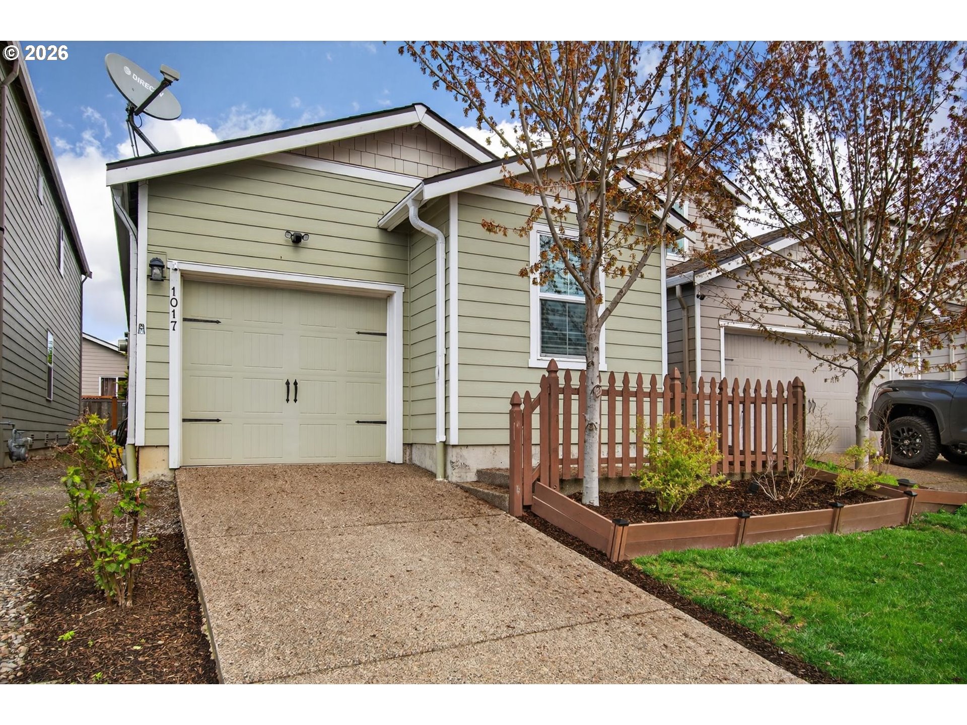 1017 VIEW DR, Molalla, OR 97038