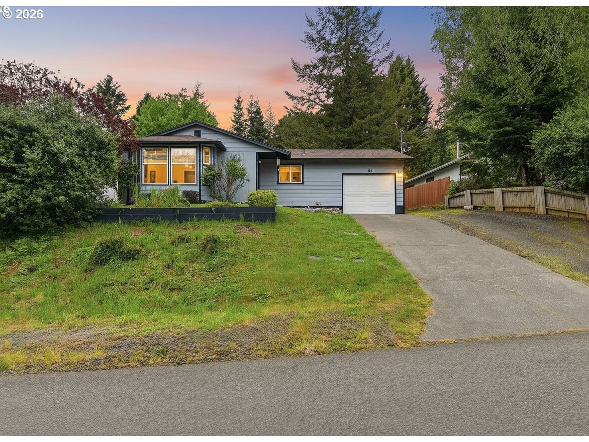 192 WOODRIDGE RD, Coquille, OR 97423