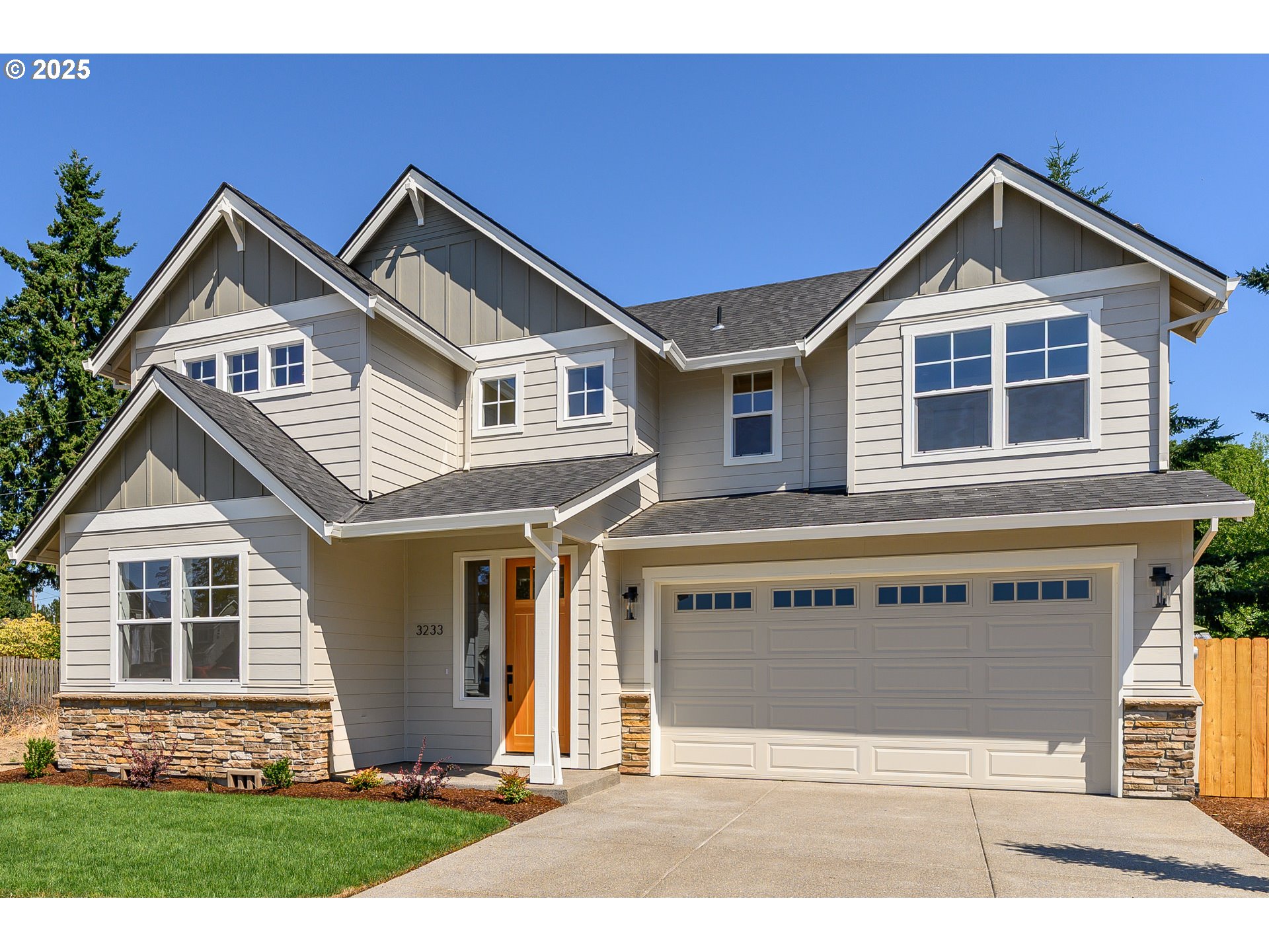 3233 PROVINCE CT, Newberg, OR 97132