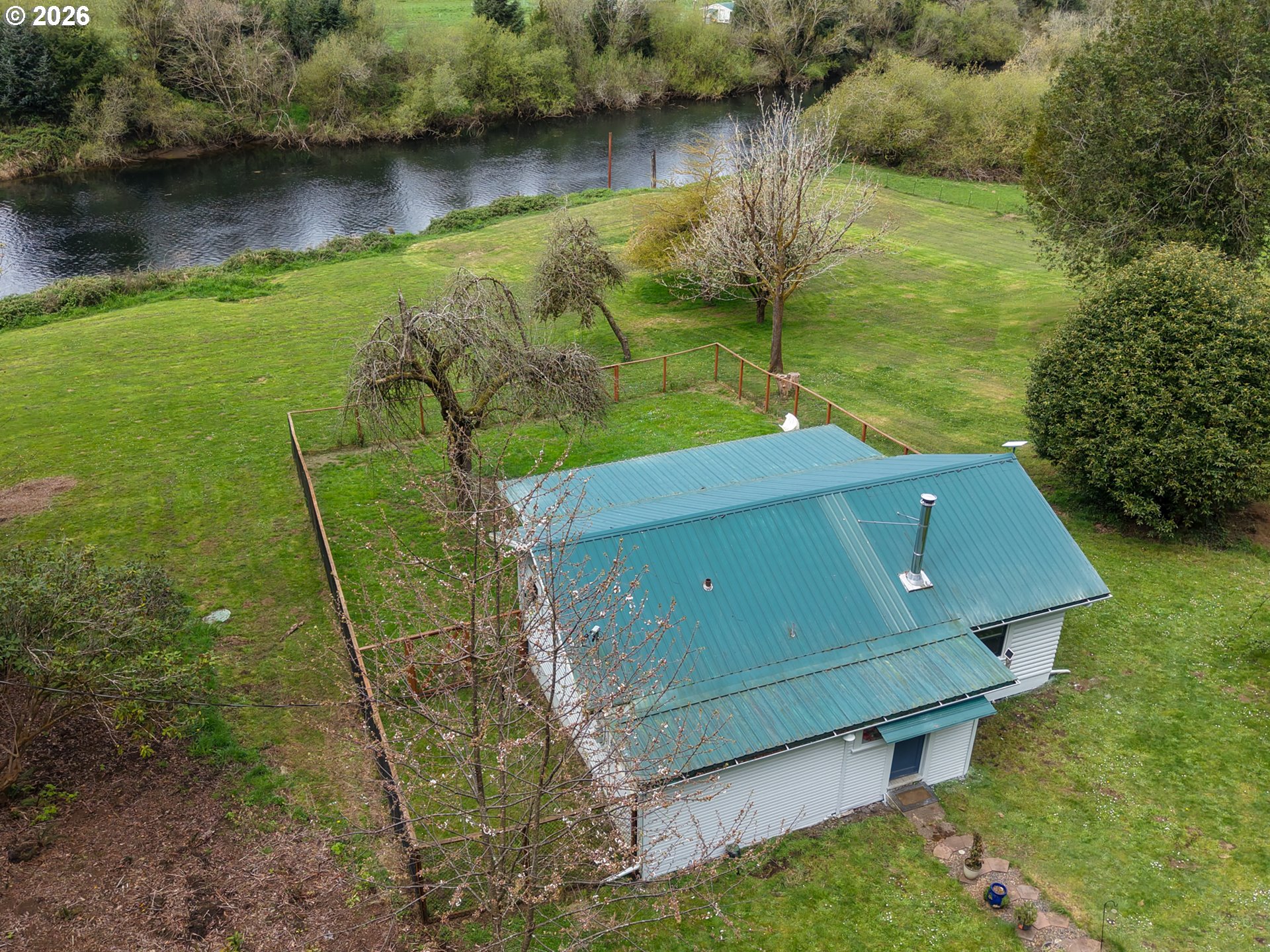 98397 STIAN SMITH RD, CoosBay, OR 97420