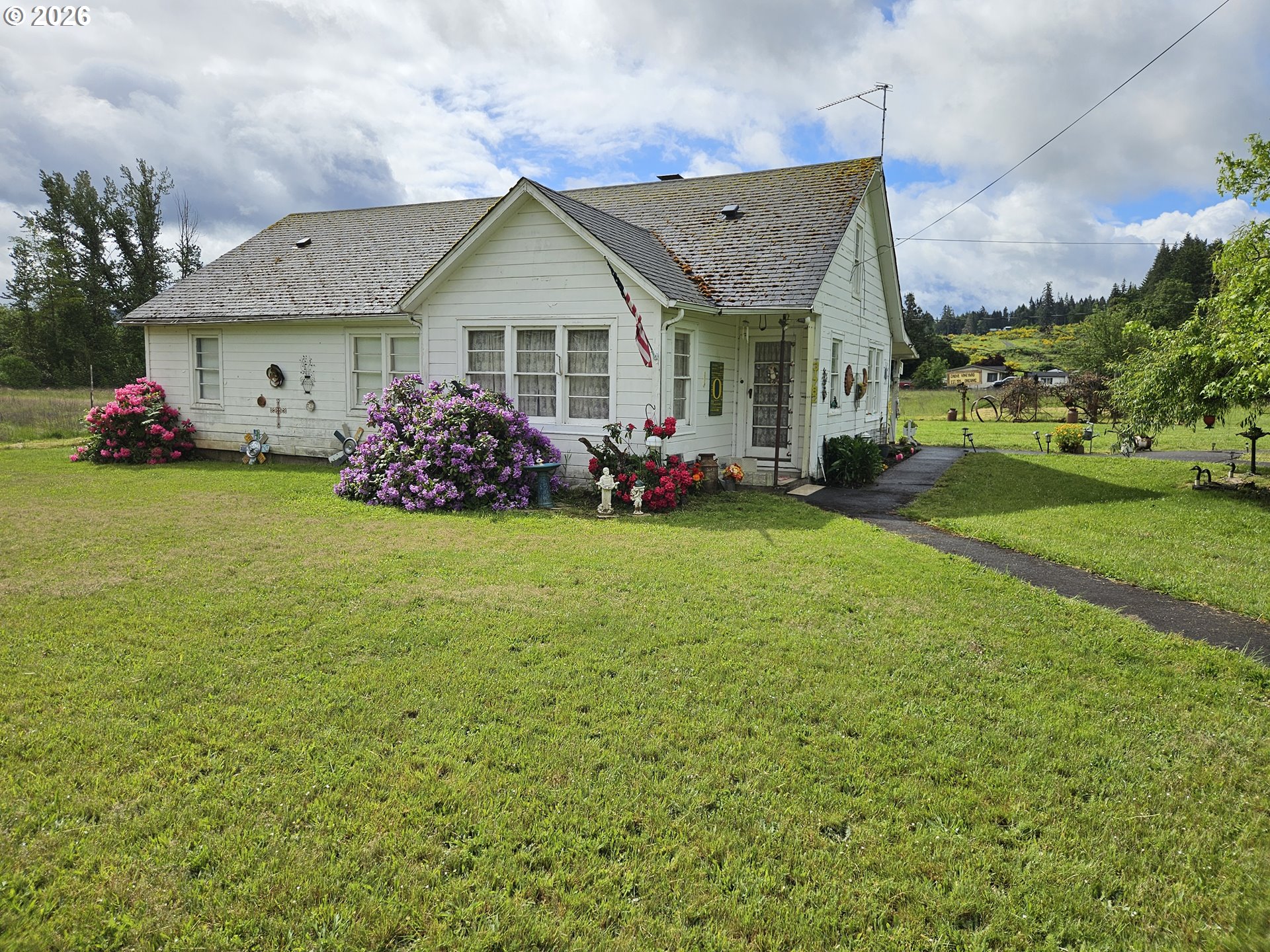 31782 GOWDYVILLE RD, CottageGrove, OR 97424