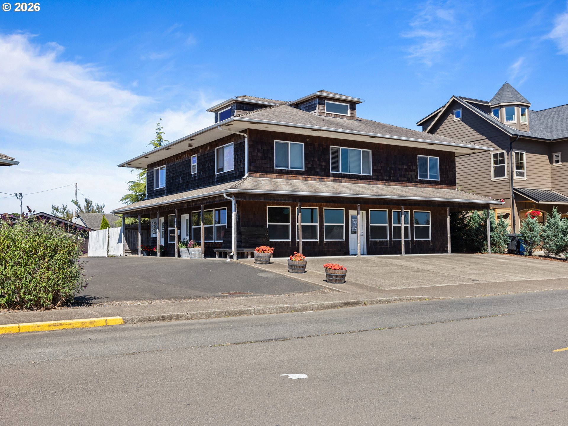 220 SPRING ST, Waldport, OR 97394