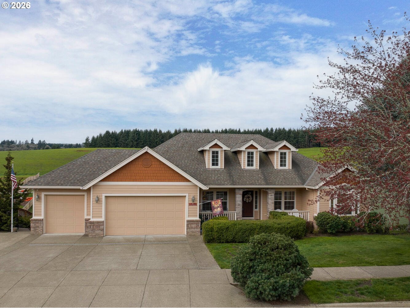 521 MT MAZAMA ST, McMinnville, OR 97128