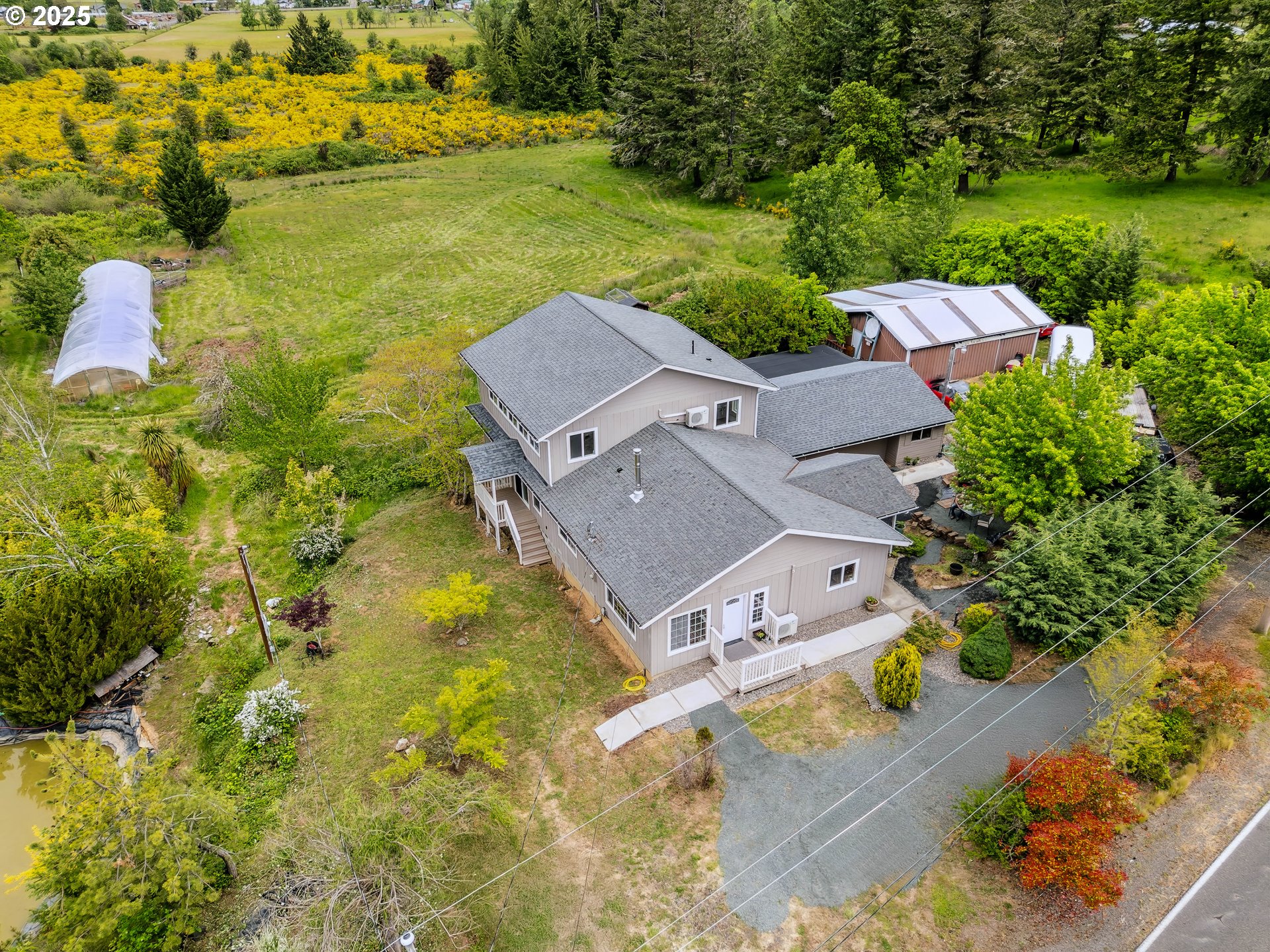 250 VALLEY VIEW RD, Sutherlin, OR 97479