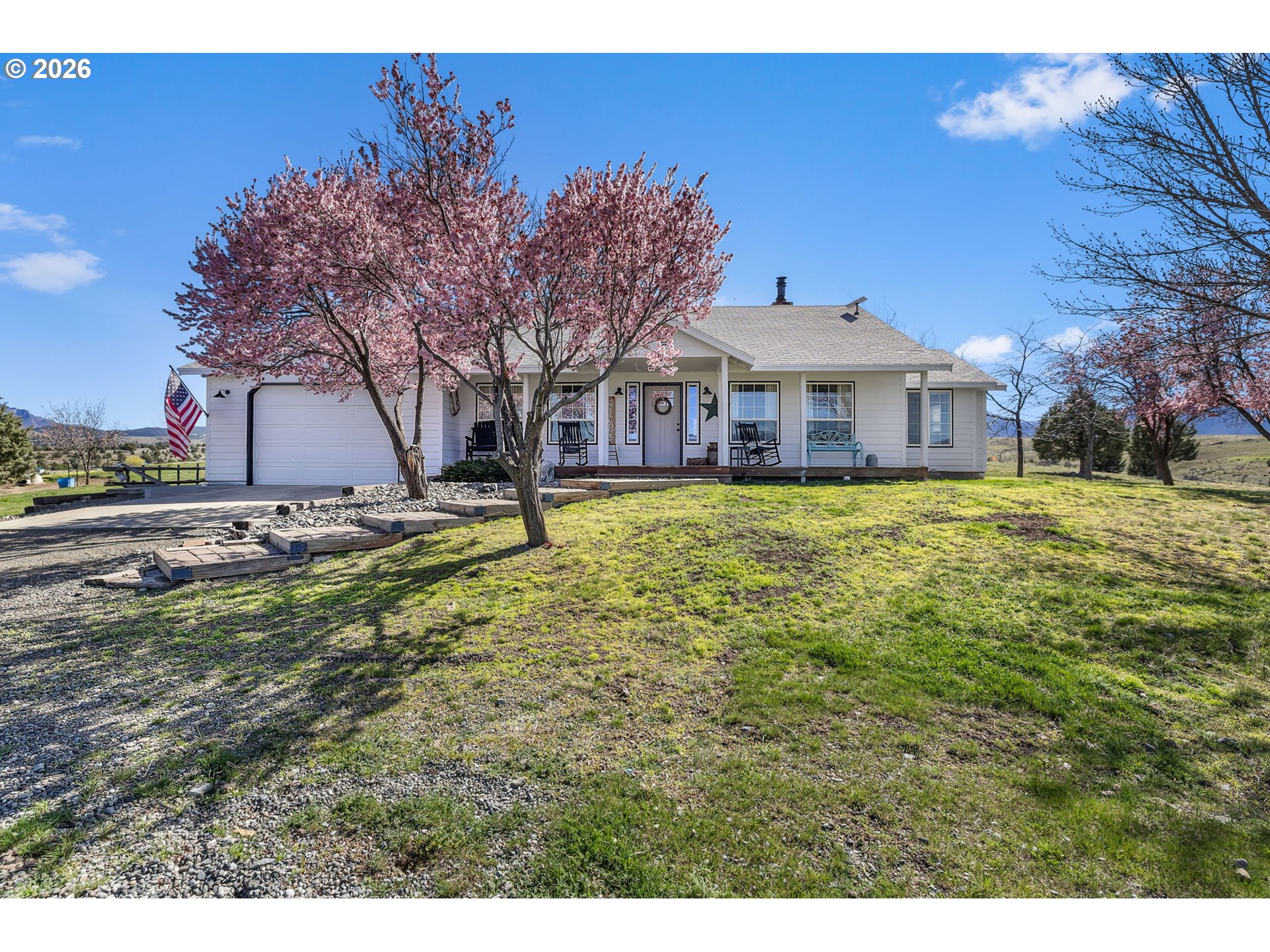 58048 ANTELOPE LN, MountVernon, OR 97865