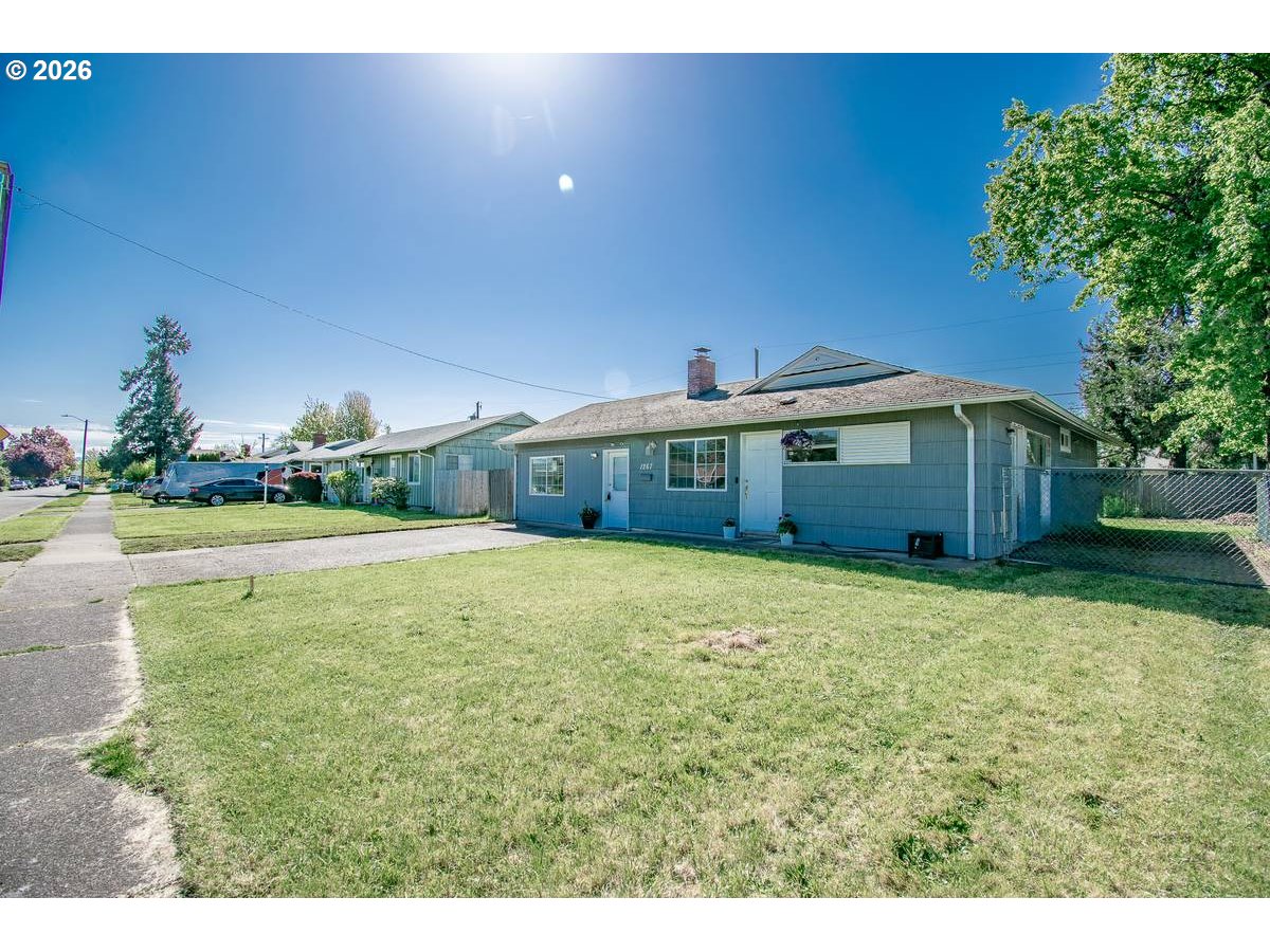 1267 PLEASANT ST, Springfield, OR 97477