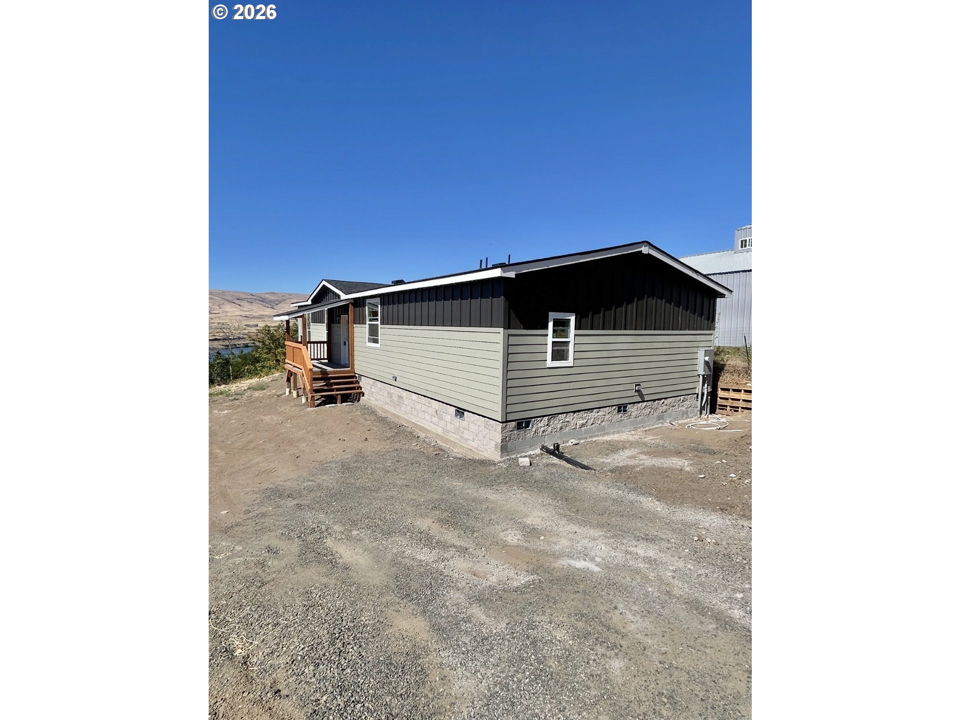 2743 9th St, TheDalles, OR 97058