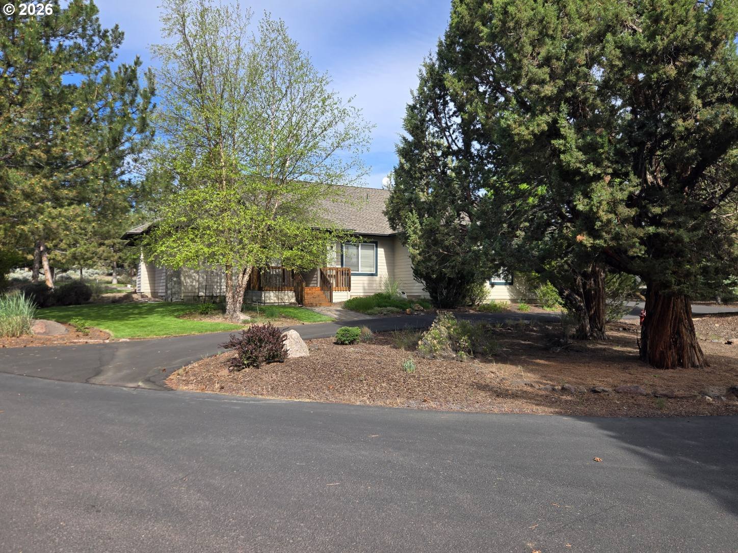 2261 CONDOR DR, Redmond, OR 97756