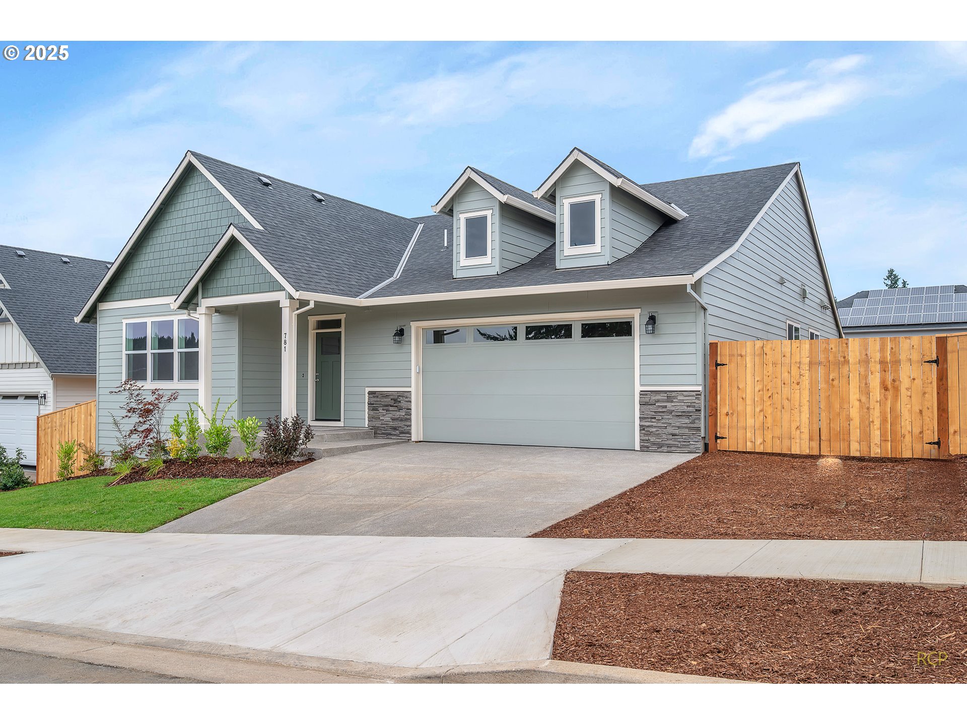 781 RILEY DR, Silverton, OR 97381