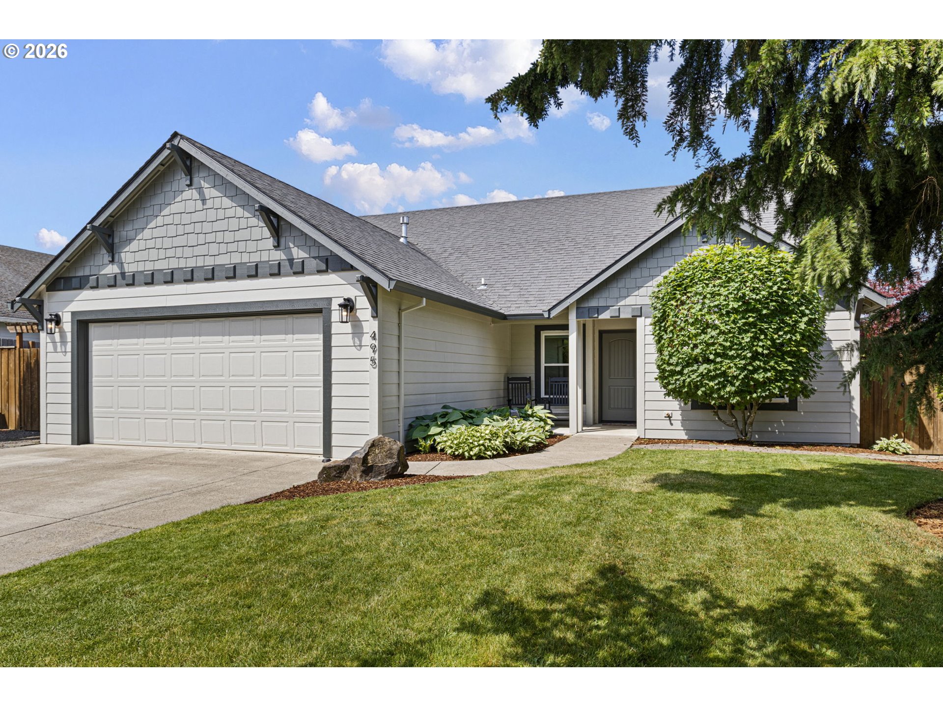 495 LAVENDER ST, Silverton, OR 97381
