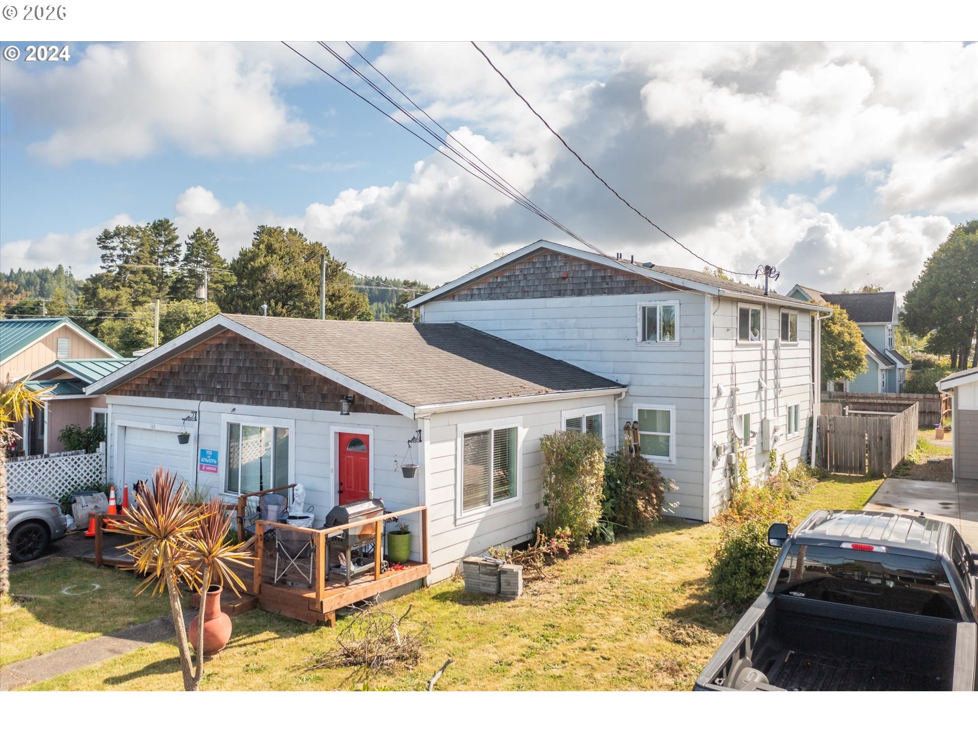 160 8TH ST, Lakeside, OR 97449