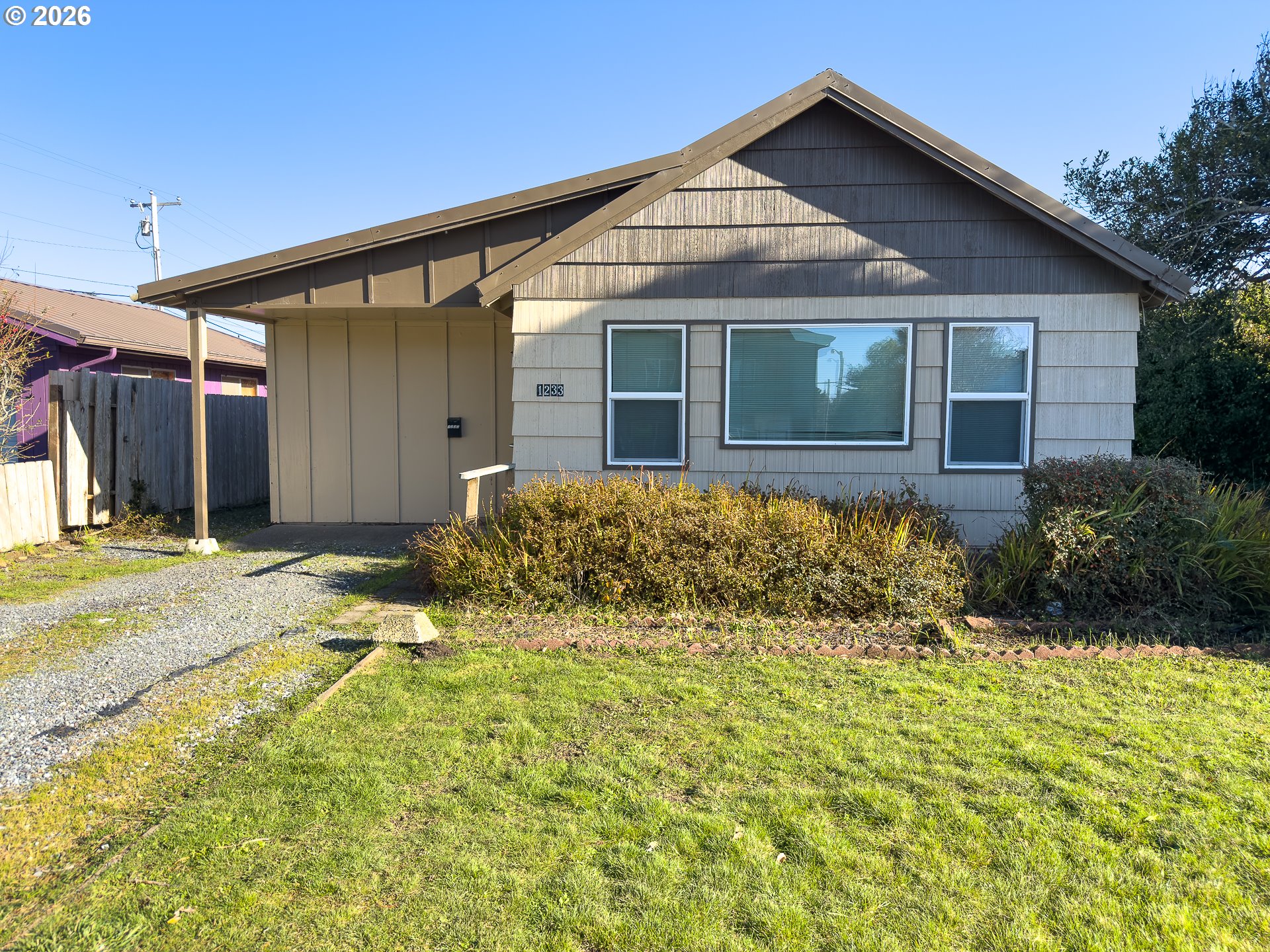 1233 ALABAMA AVE, Bandon, OR 97411