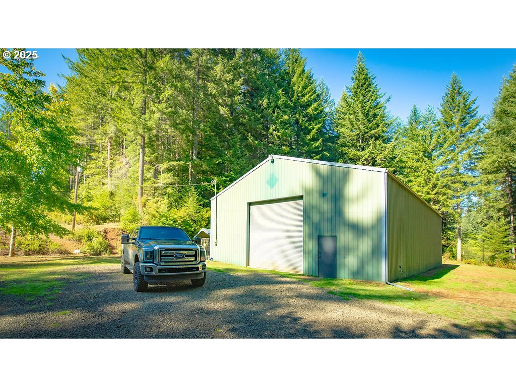 63450 FAIRVIEW RD, Coquille, OR 97423