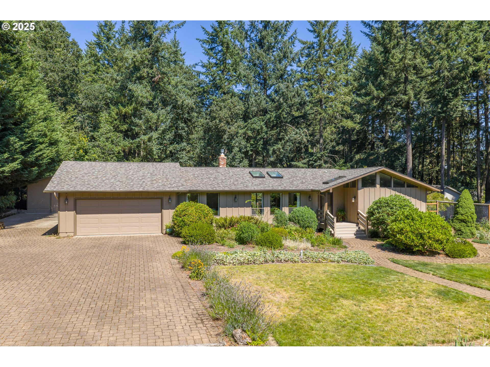 2941 INLAND DR, Salem, OR 97302