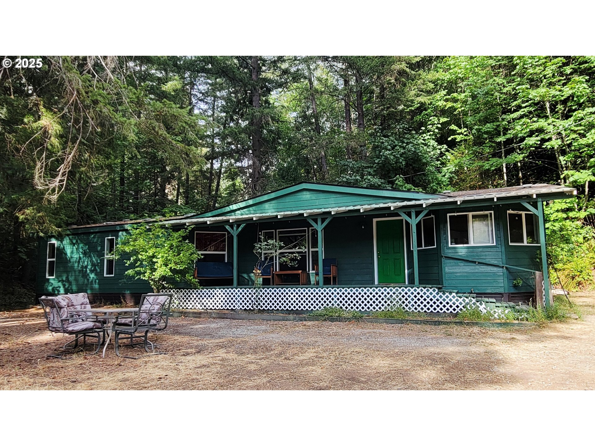 1097 LEES CREEK RD, MyrtleCreek, OR 97457