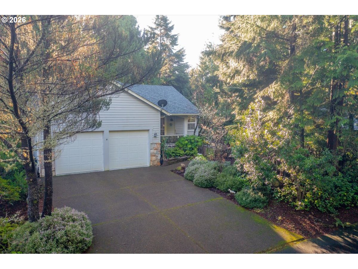 140 GULL STA, DepoeBay, OR 97341