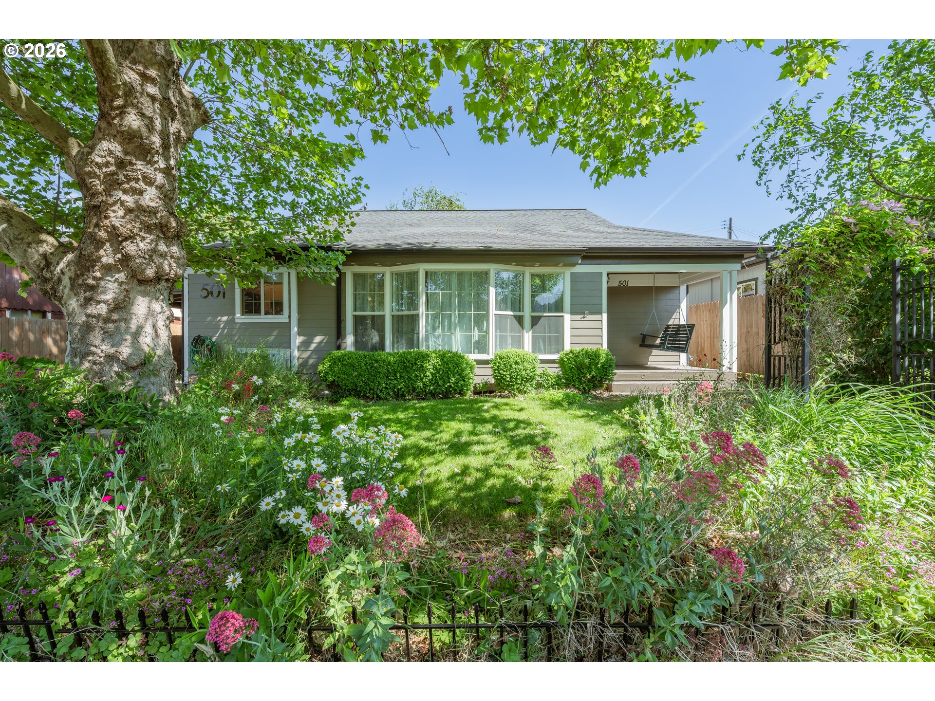 501 BROADWAY ST, MyrtleCreek, OR 97457