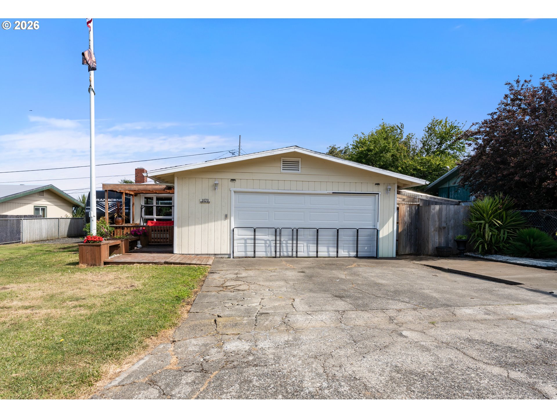 1070 Arago AVE, CoosBay, OR 97420