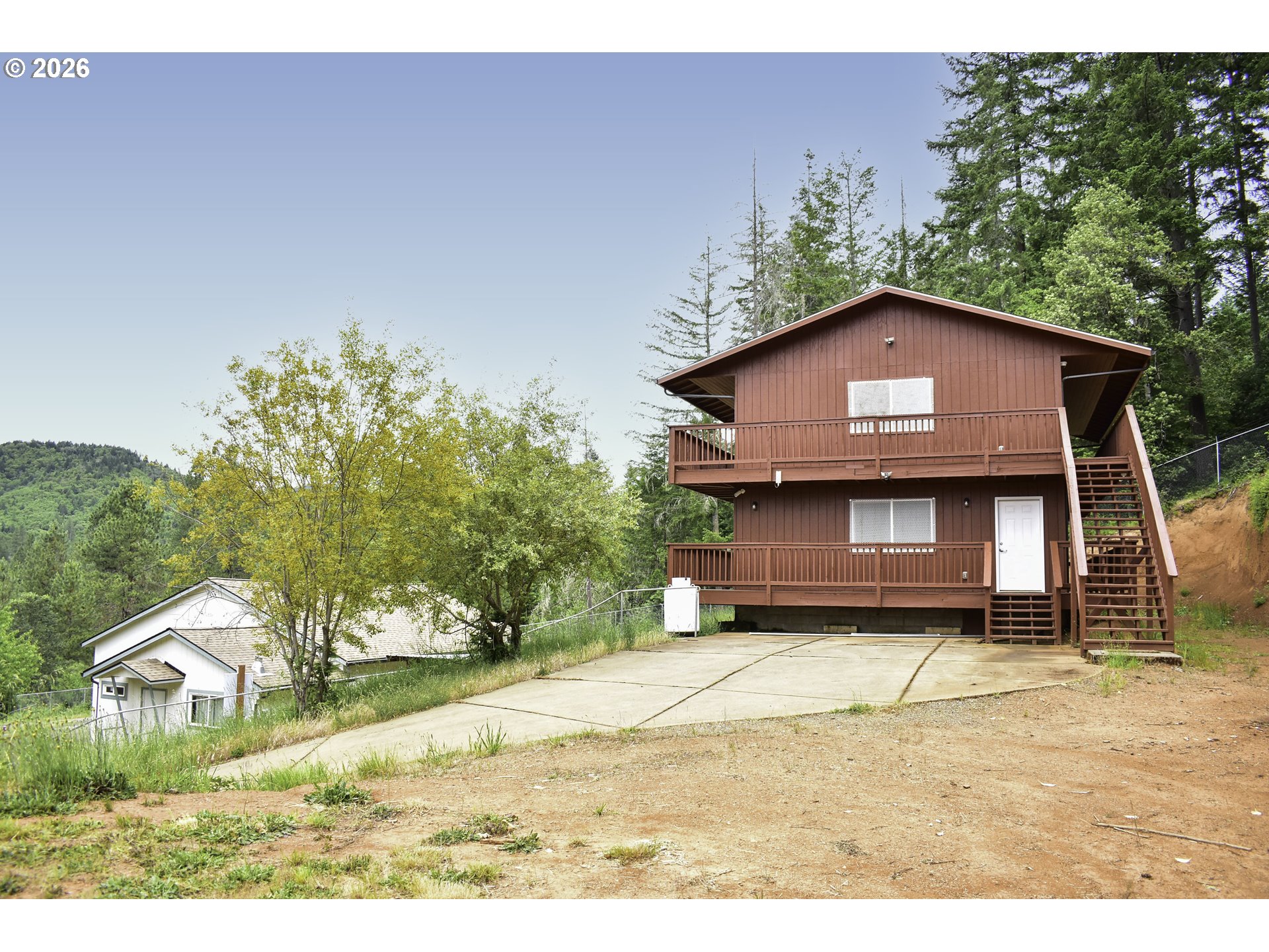 321 FRONTAGE RD, WolfCreek, OR 97497