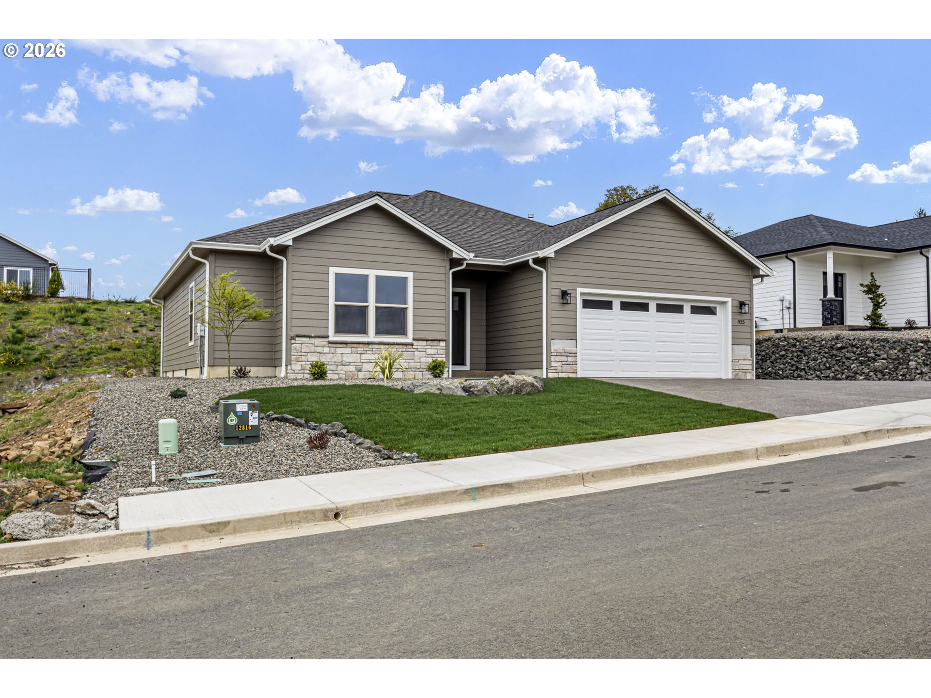 925 SAND PINES AVE, Sutherlin, OR 97479