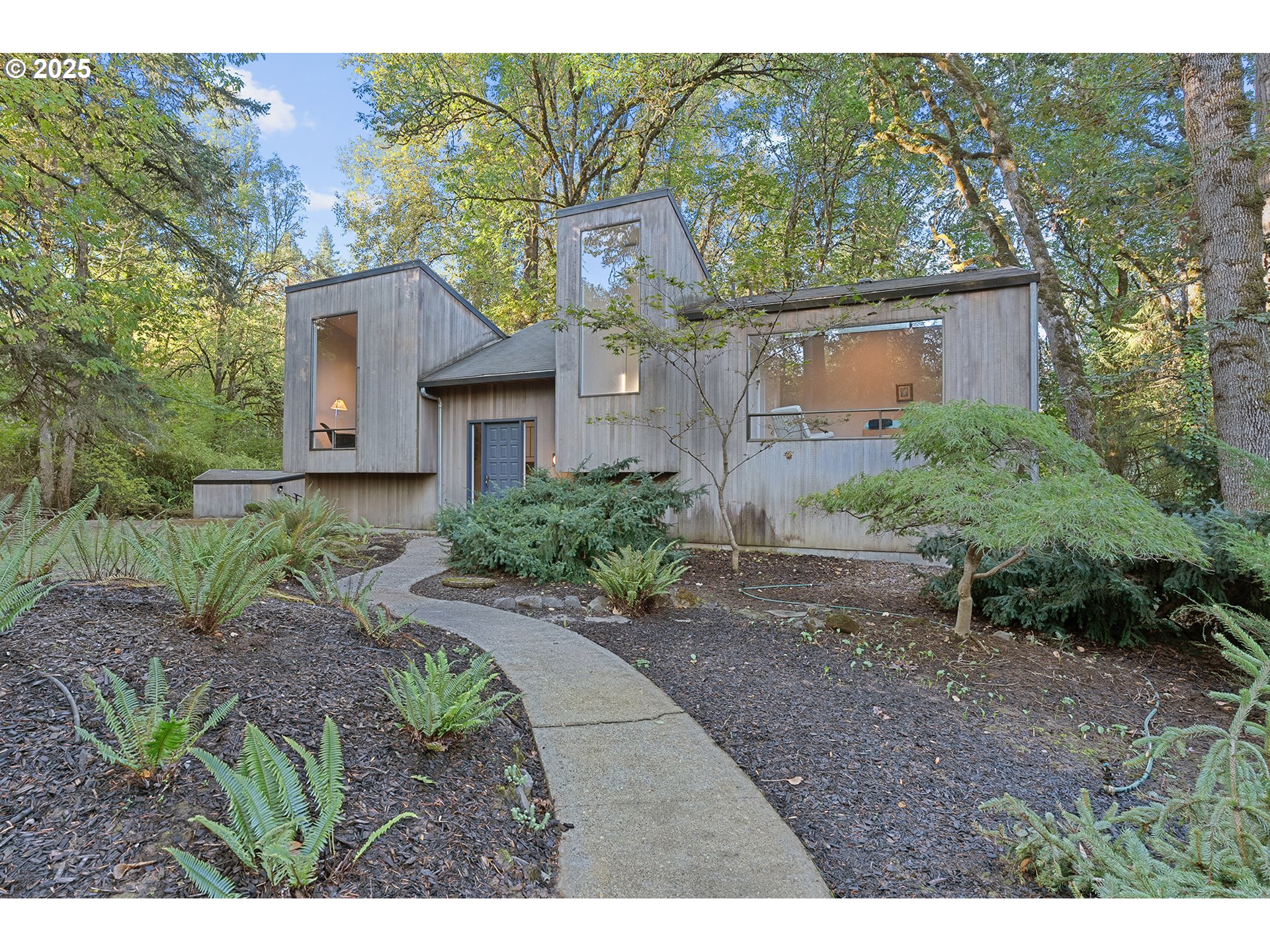 4298 River RD, Salem, OR 97302