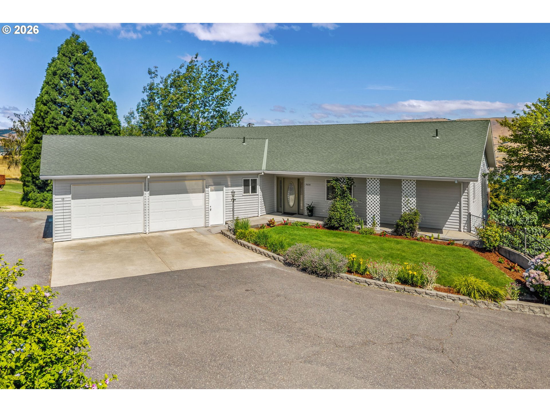 3035 12TH ST, TheDalles, OR 97058