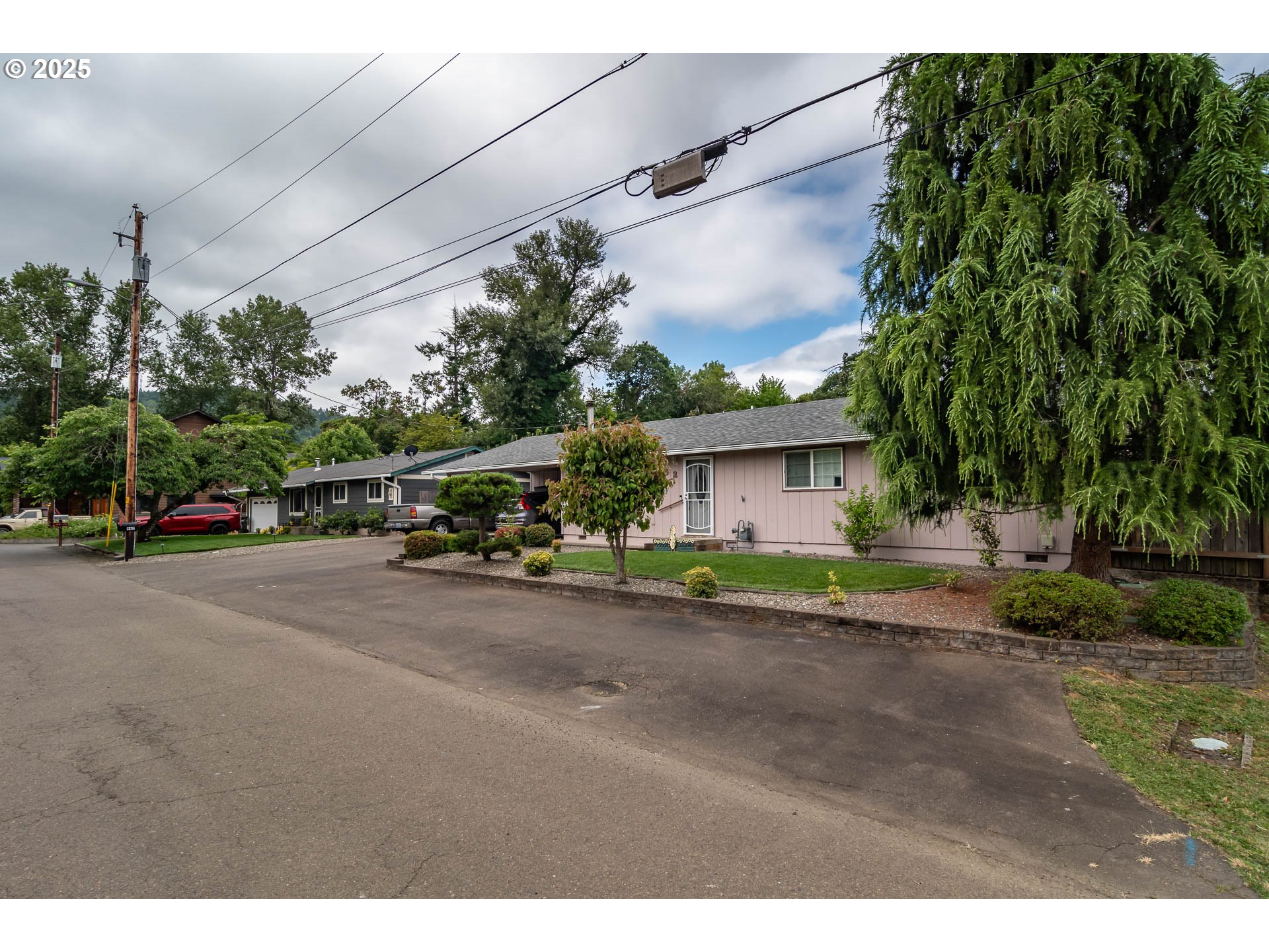962 KEASEY ST, Roseburg, OR 97471